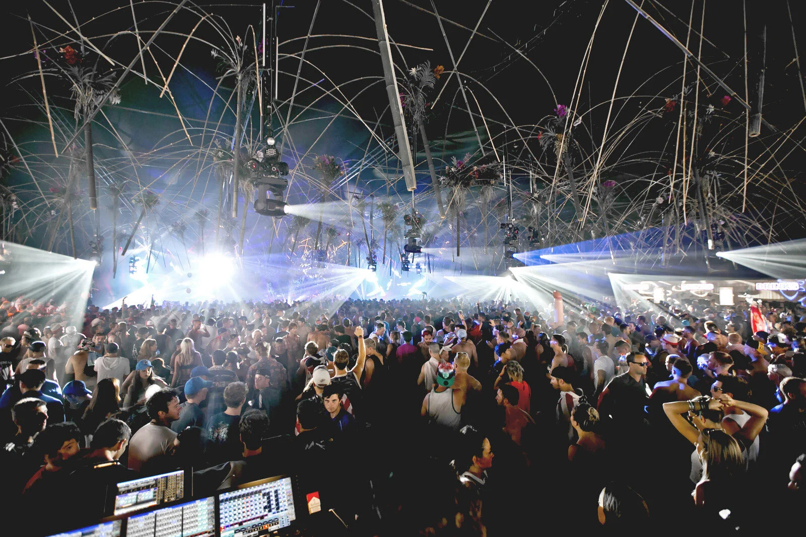 Tomorrowland_26.07_143.jpg