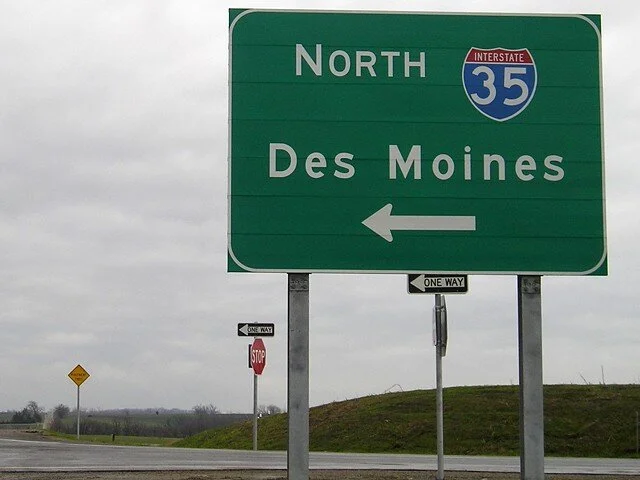 title-loans-des-moines-iowa.jpg