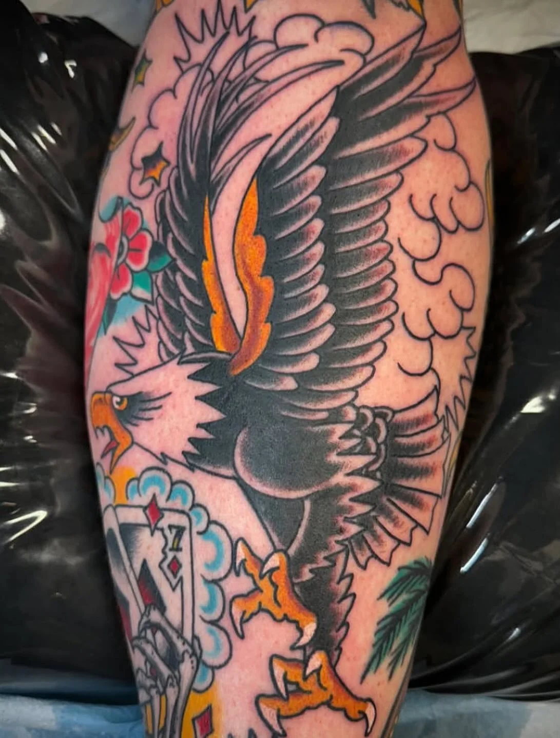 🦅 by @mattquale #ironandgoldtattoo #spokanetattoo #spokanewa #spokanetattooer #eagletattoo #americantraditionaltattoo