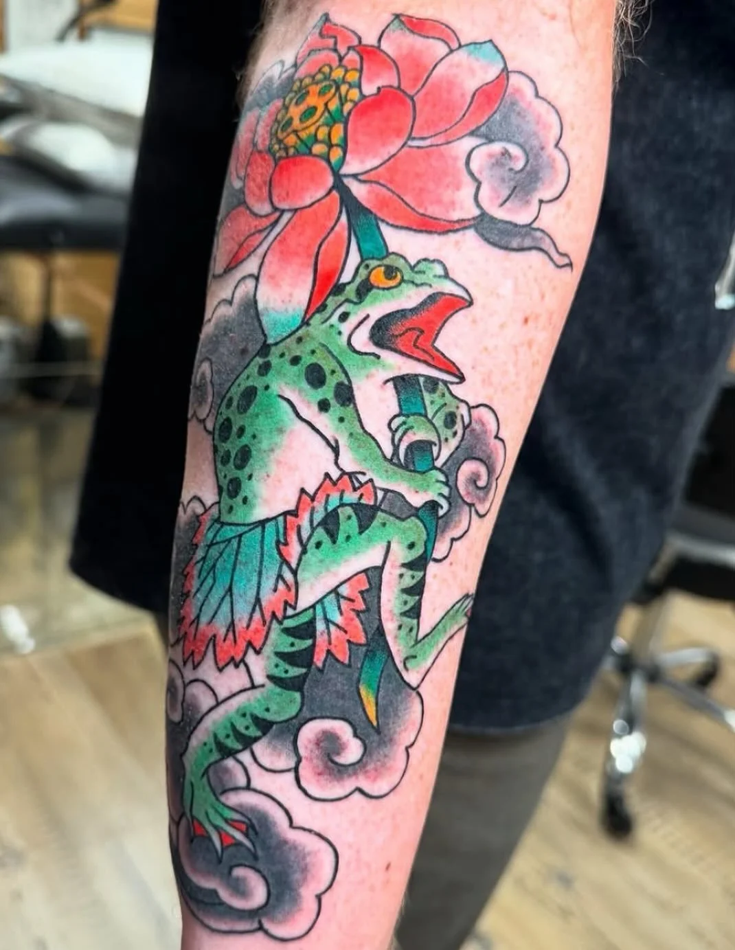 🐸 by @me_my_self #ironandgoldtattoo #spokaneart #spokanetattoos #spokanetattooshop #spokanewa #frogtattoo