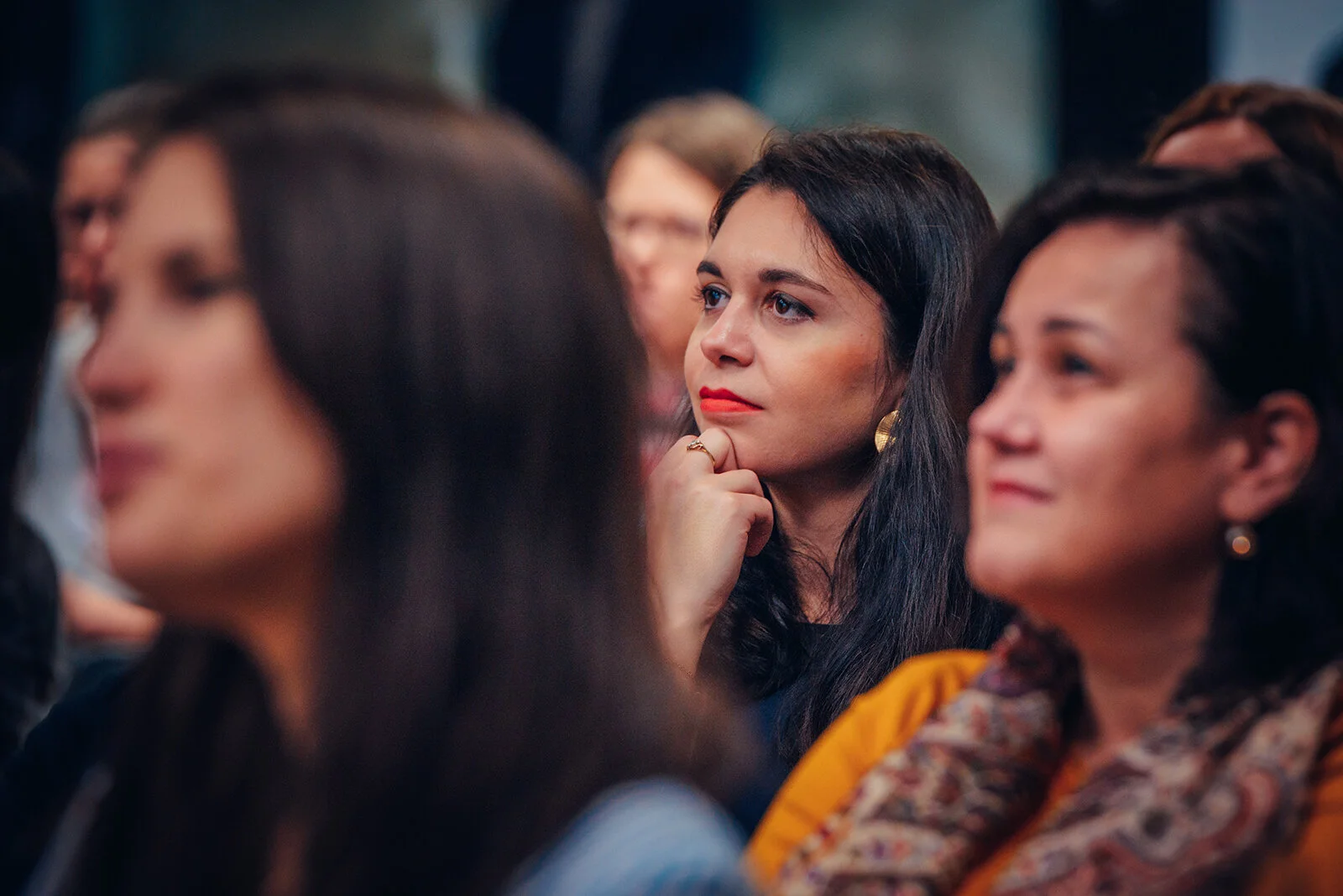 Alumni v publiku.jpg