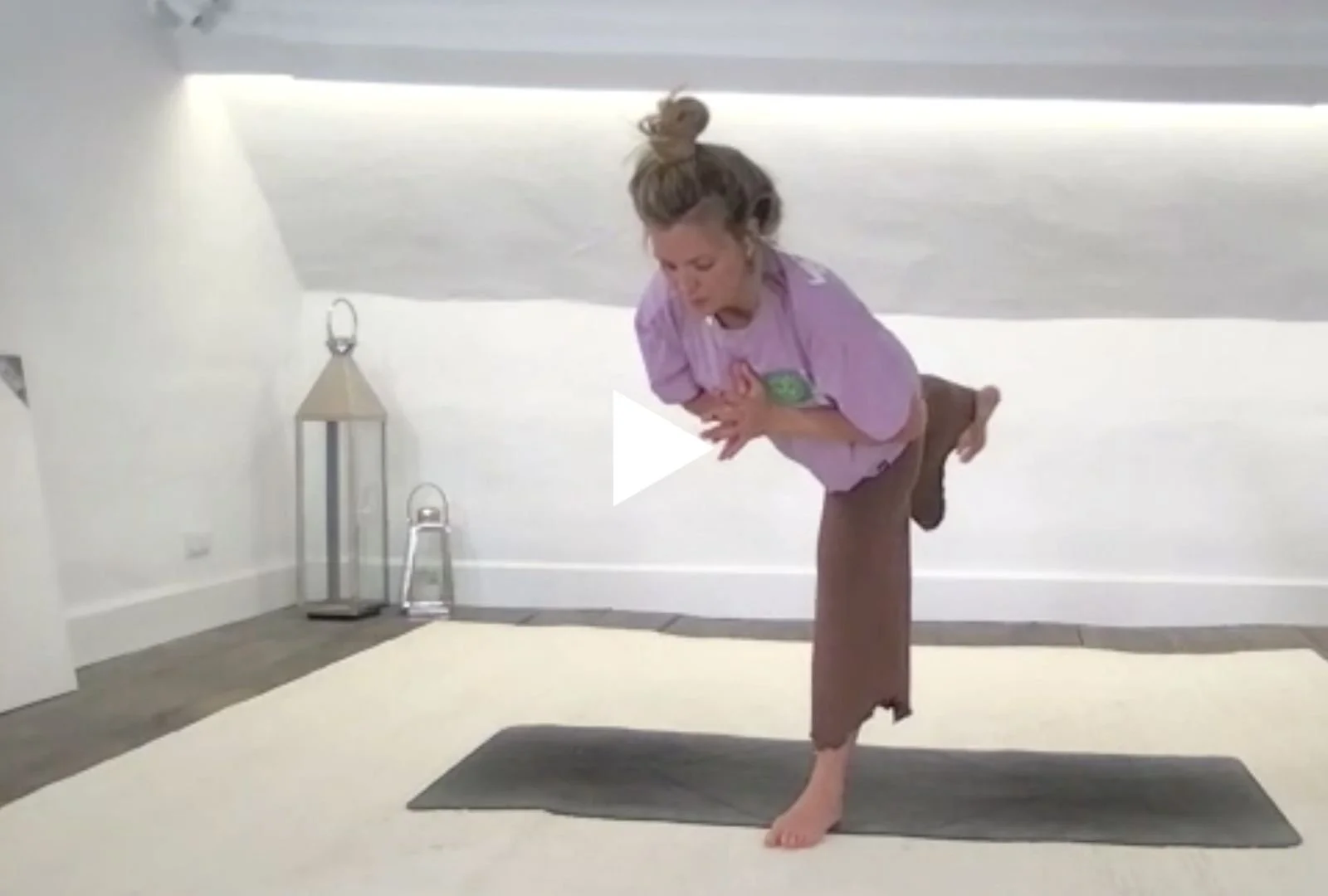 DYNAMIC YOGA 