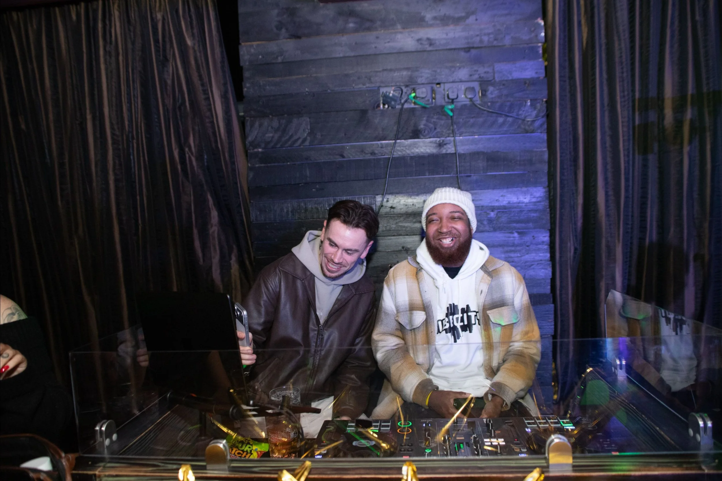 Vibe city 11-25-2.jpg