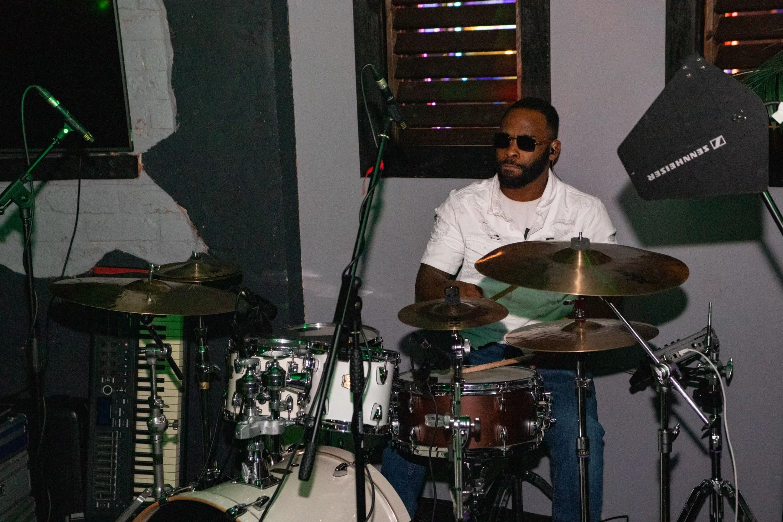 Vibe city 11-25-80.jpg