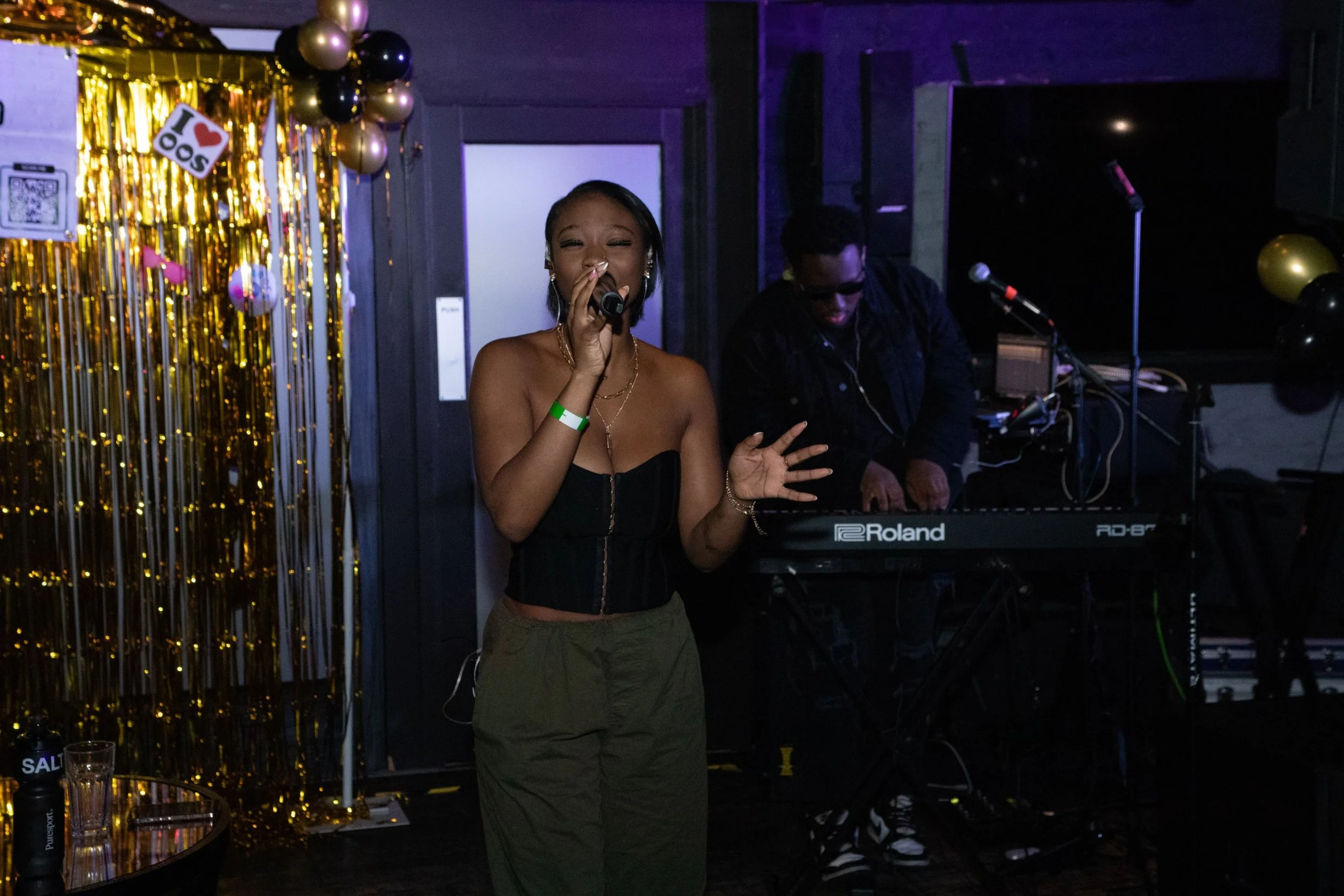 Vibe city 11-25-199.jpg