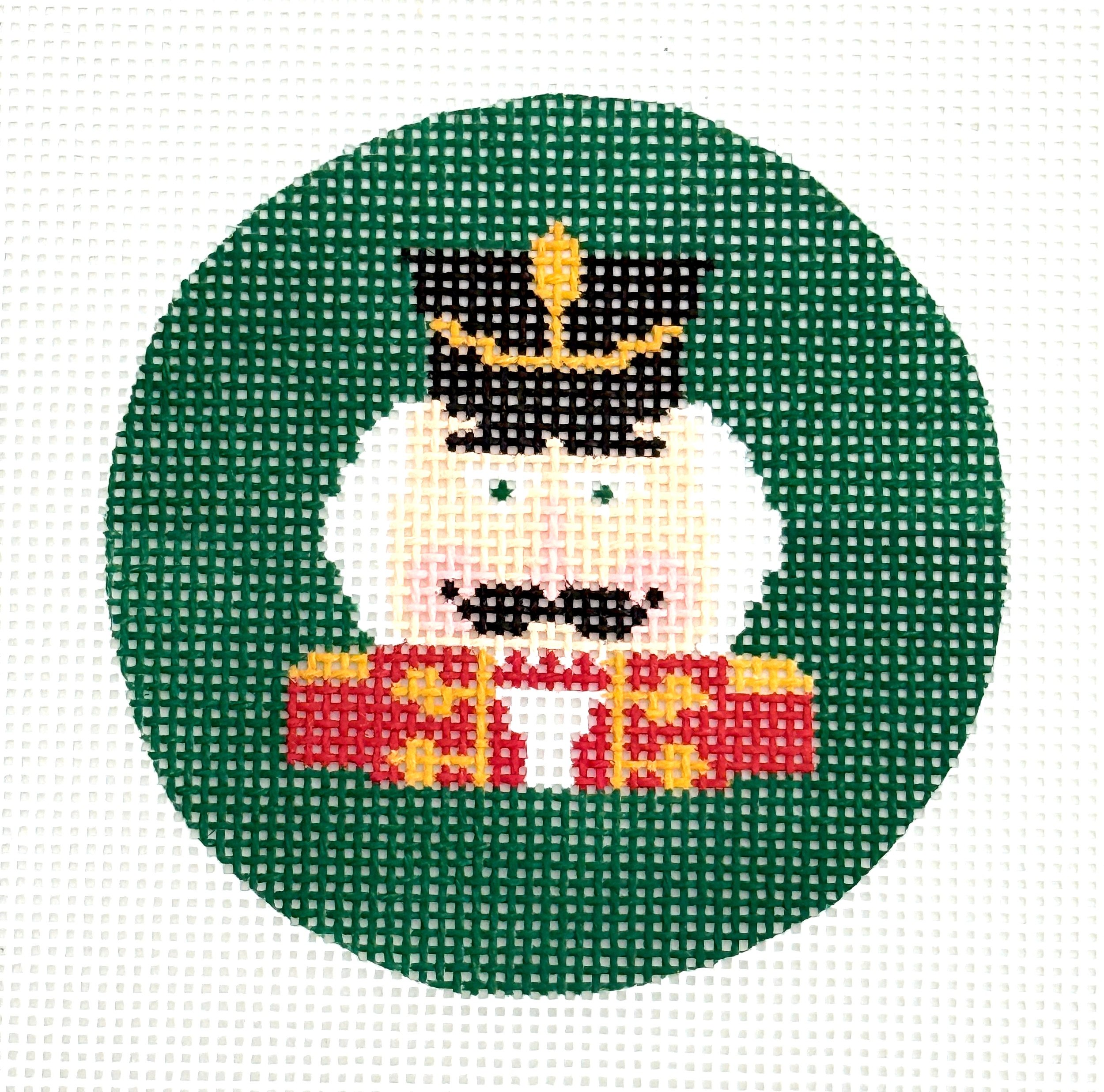 Nutcracker Round