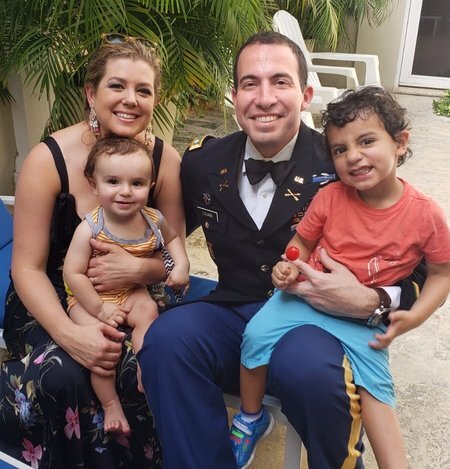 Cnn Anchor Brianna Keilar Tells The Stories Of Military Families Like