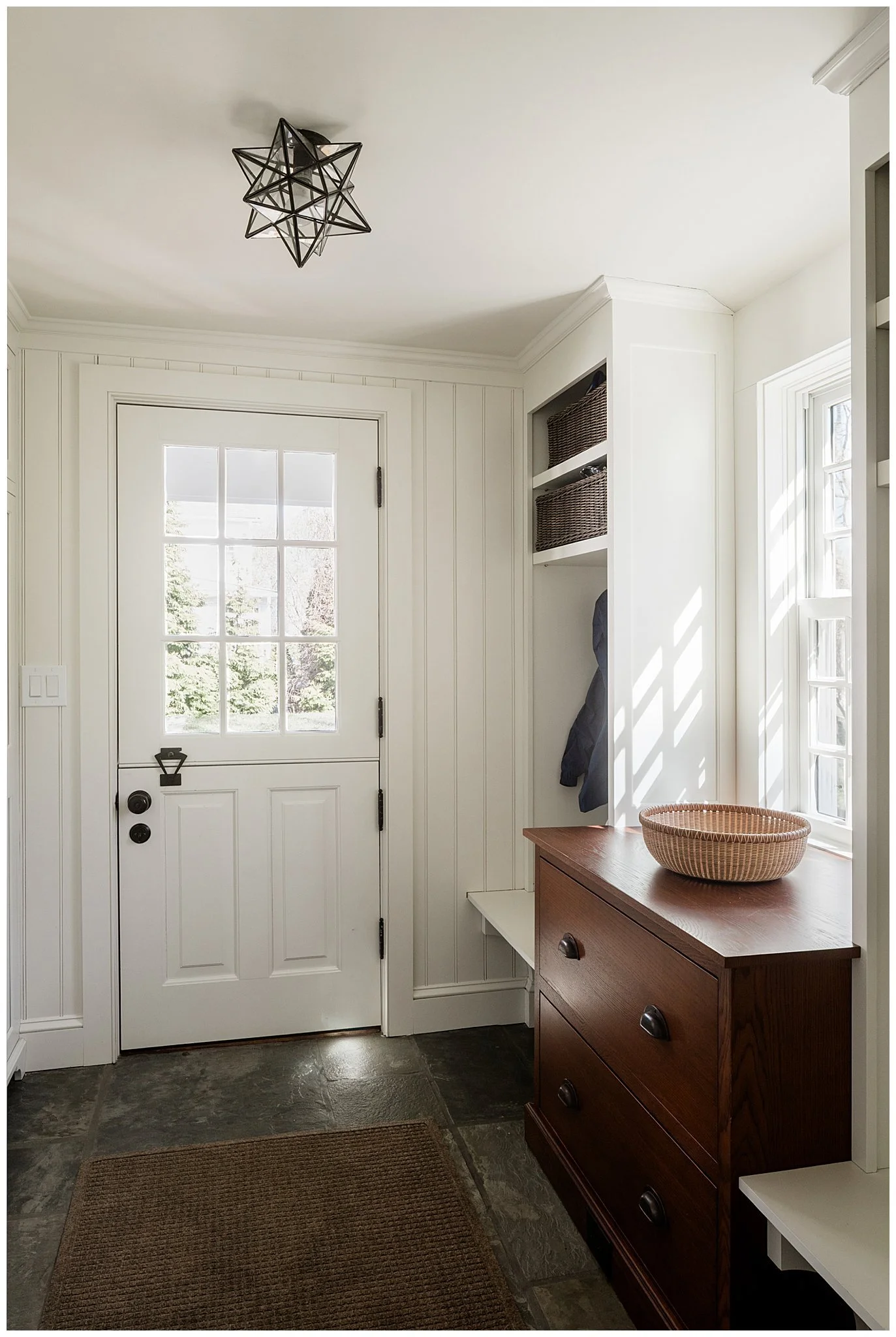 historic-colonial-mudroom-cohasset-ma-south-shore-builder_1840.jpg