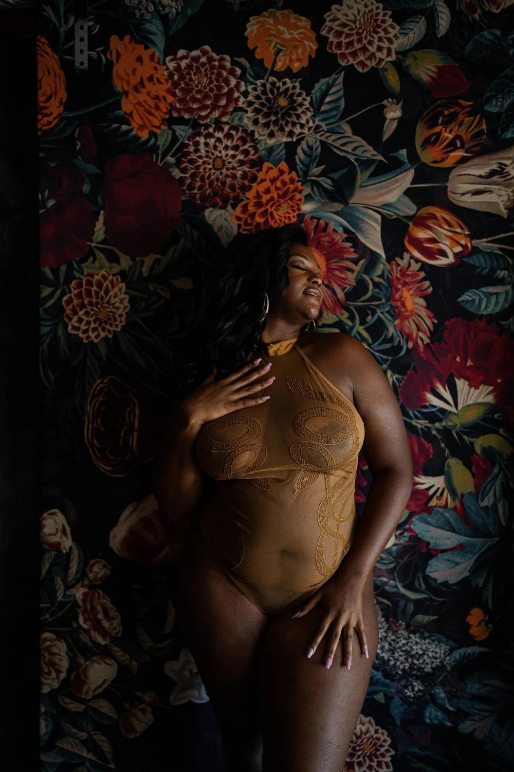 Boudoir photographer North Carolina plus size inclusive studio