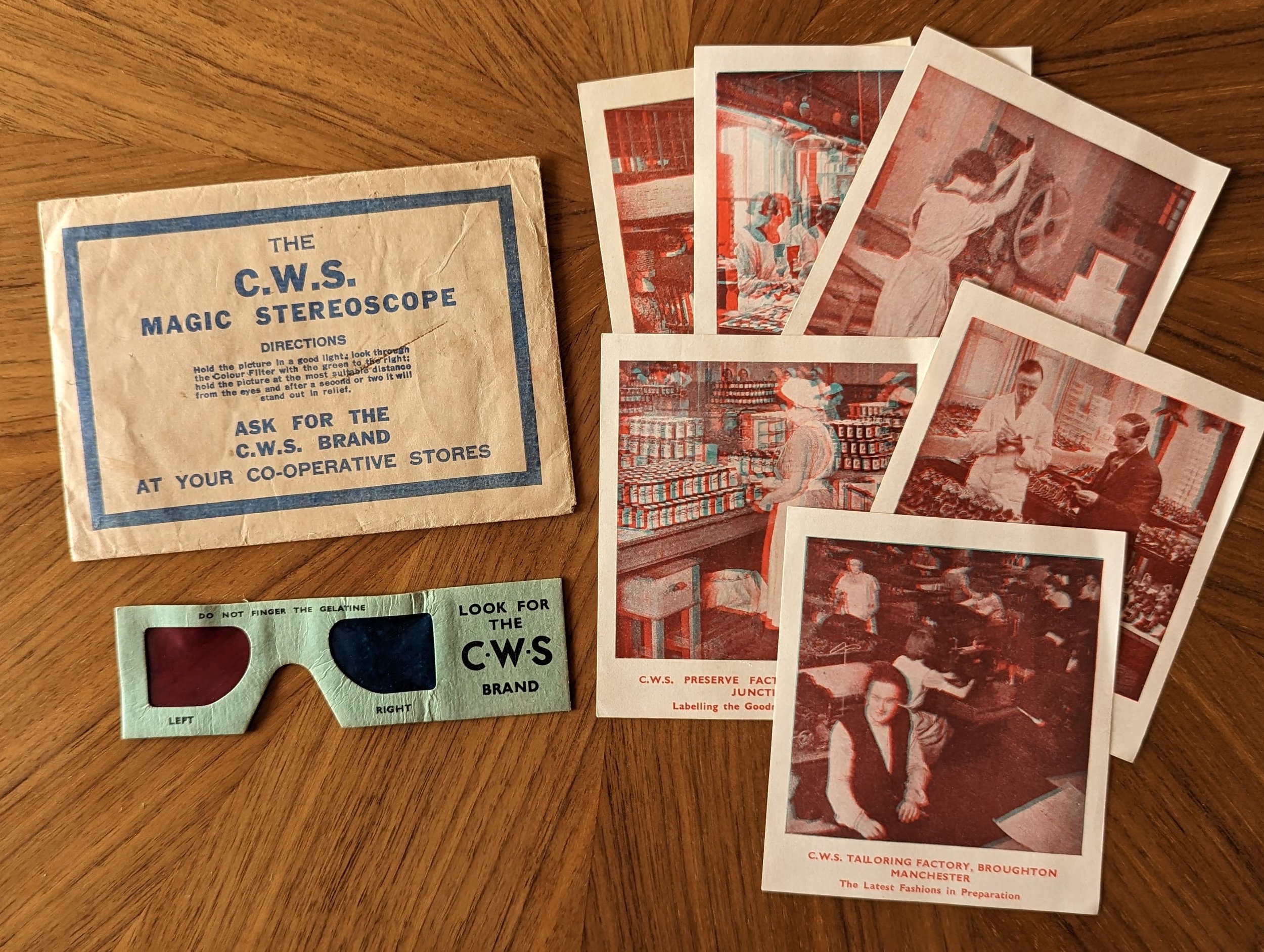 cws-magic-stereoscope-set.jpg