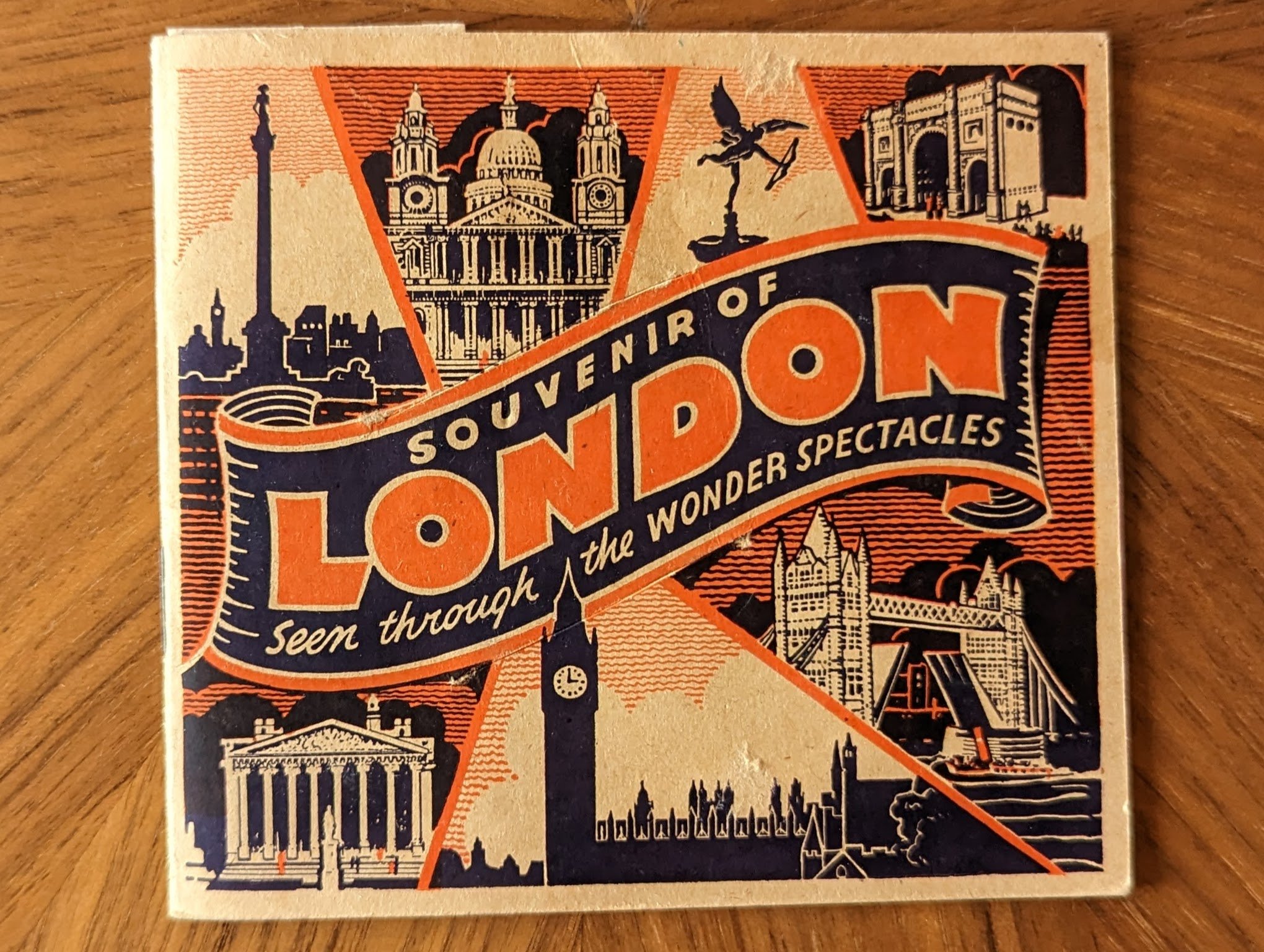 souvenir-of-london-3d-booklet.jpg