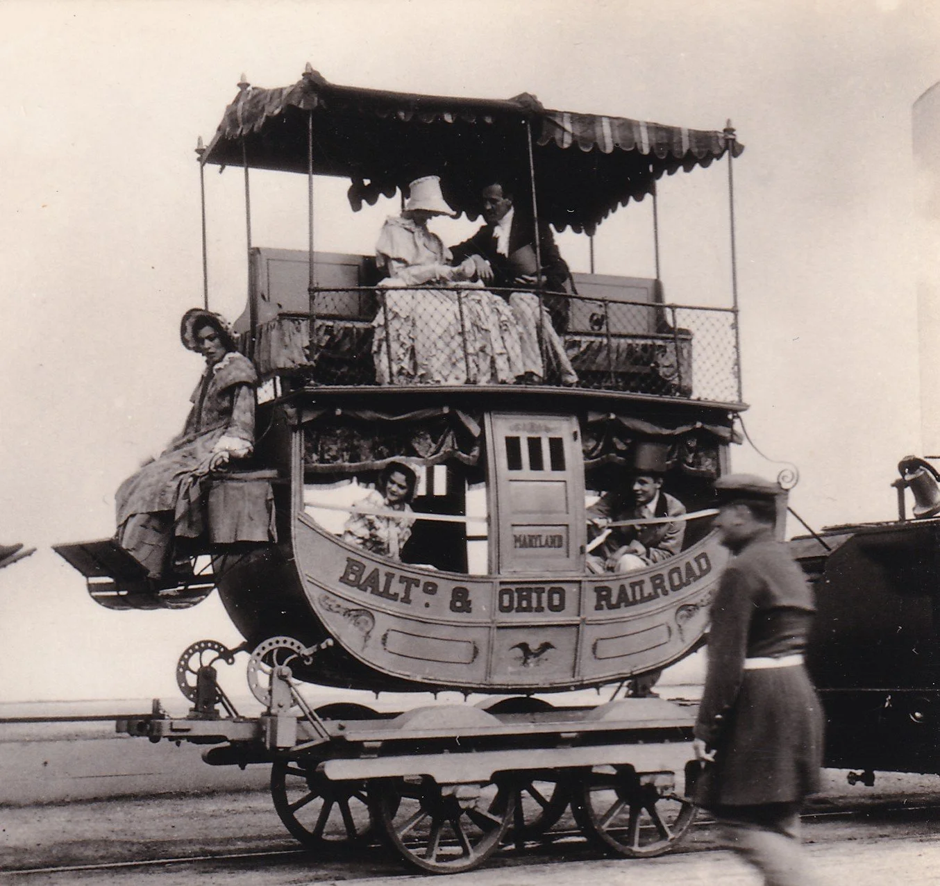 Stereoview Spotlight: 1933 World's Fair Wings of a Century Exhibit