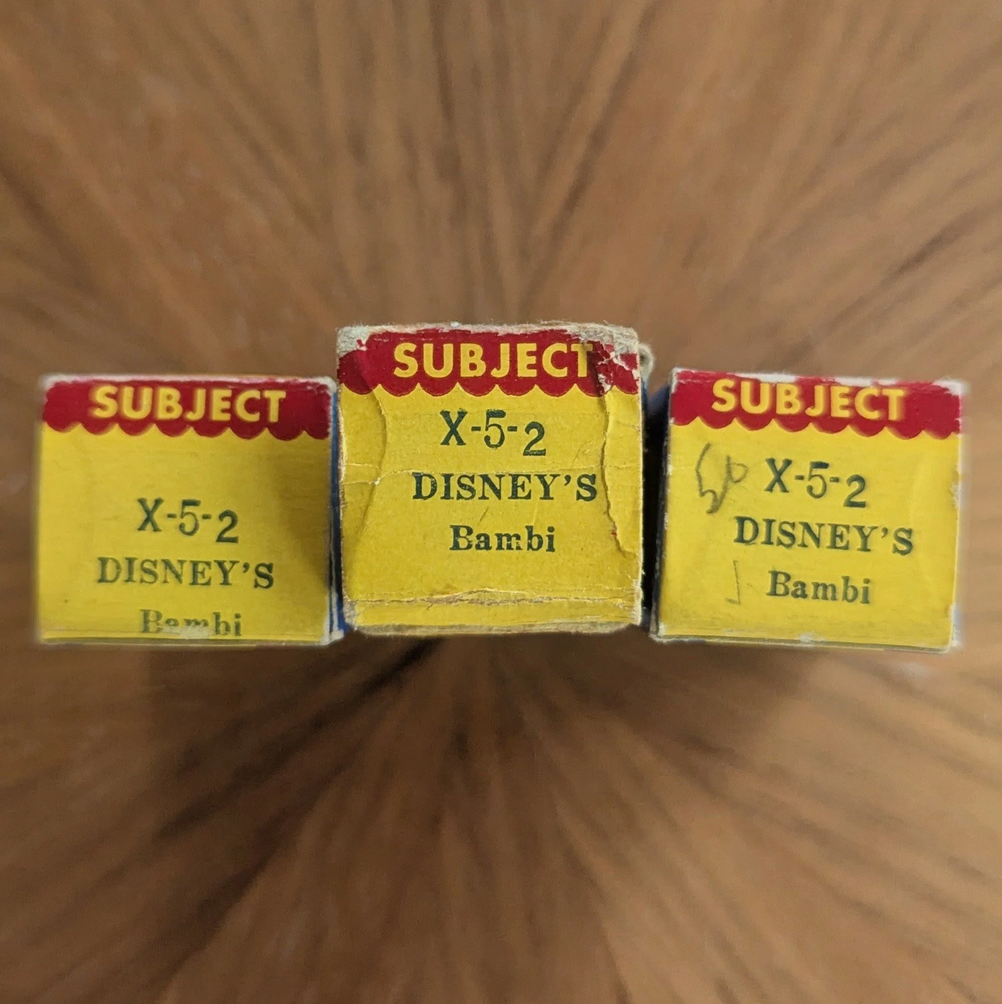 On the "52" an extra dash is accidentally inserted between 5 and 2. It's correct on the other end flap.