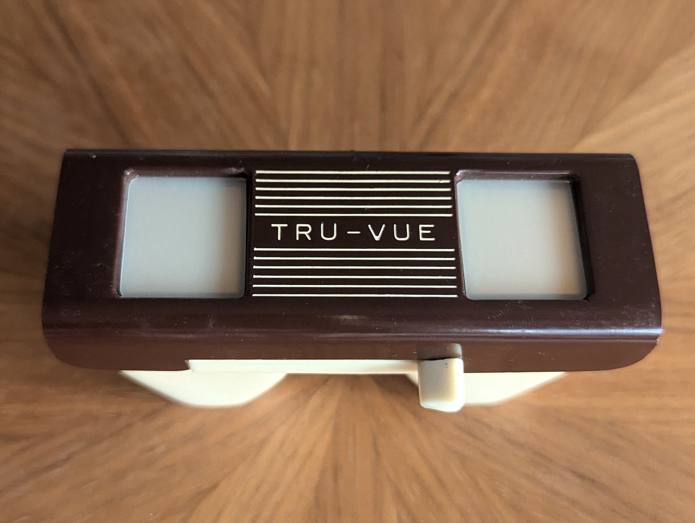 tru-vue-brown-white-lines.jpg