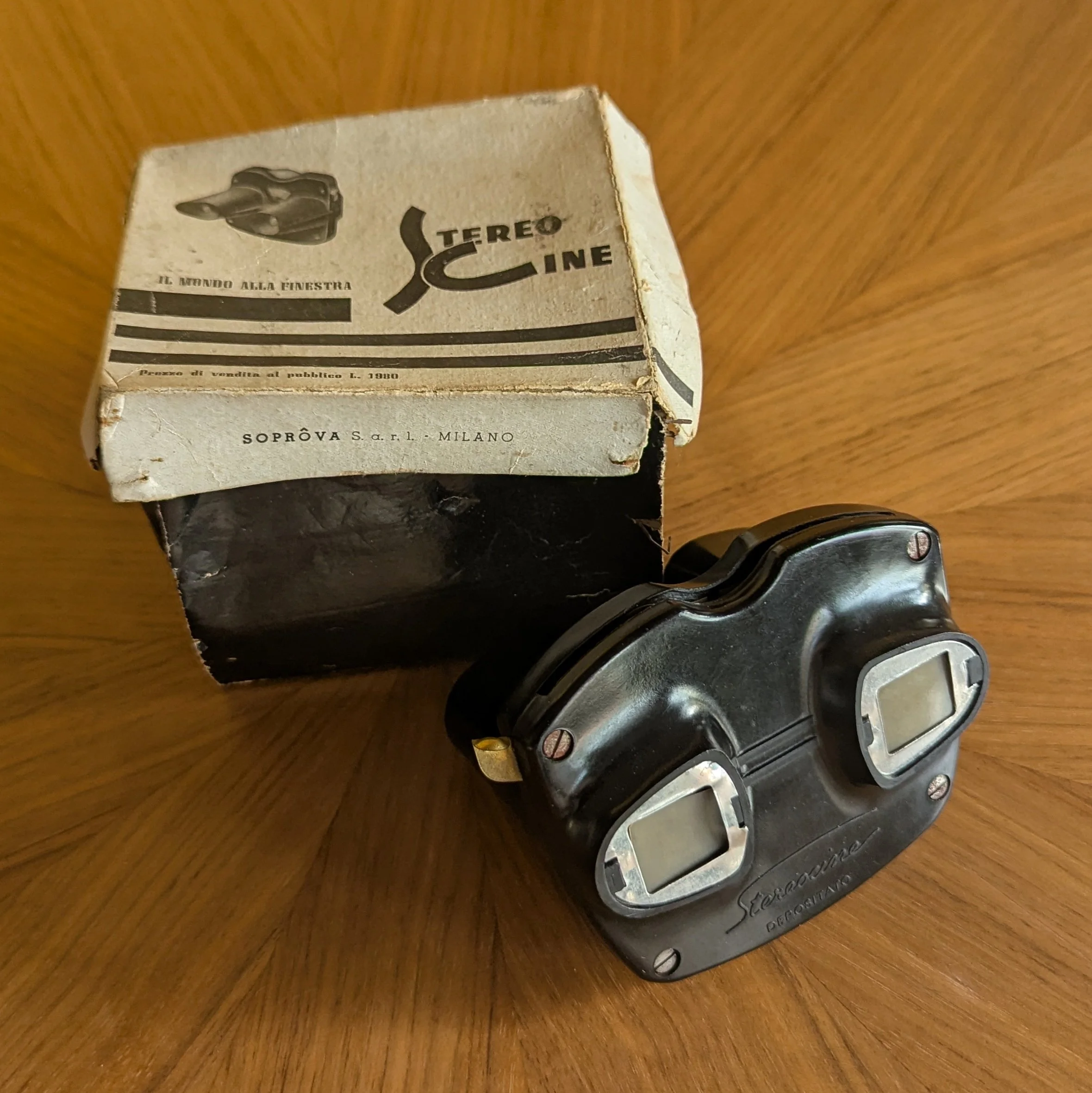 italian-stereo-cine-viewer.jpeg