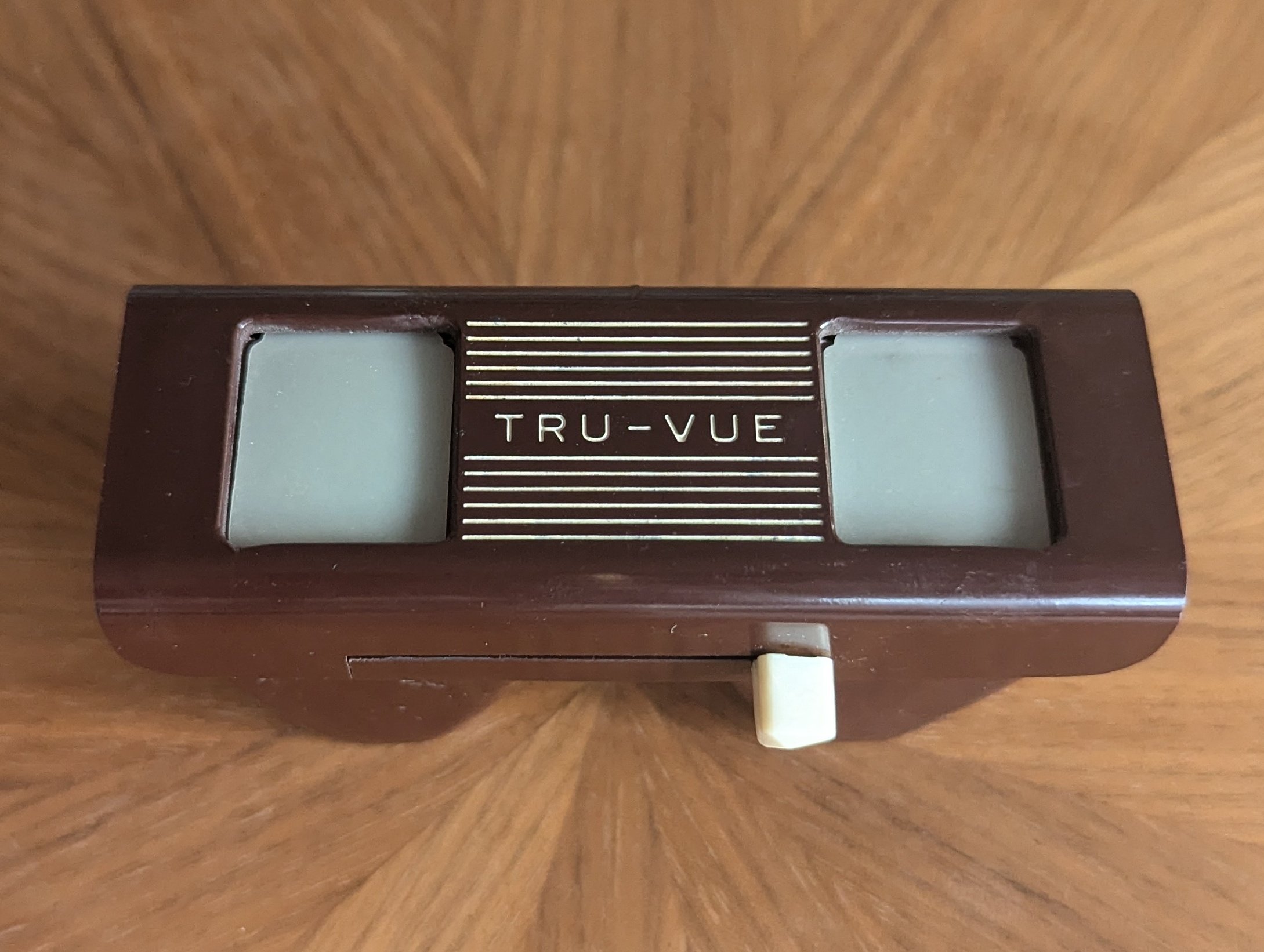 tru-vue-all-brown-white-lines.jpg