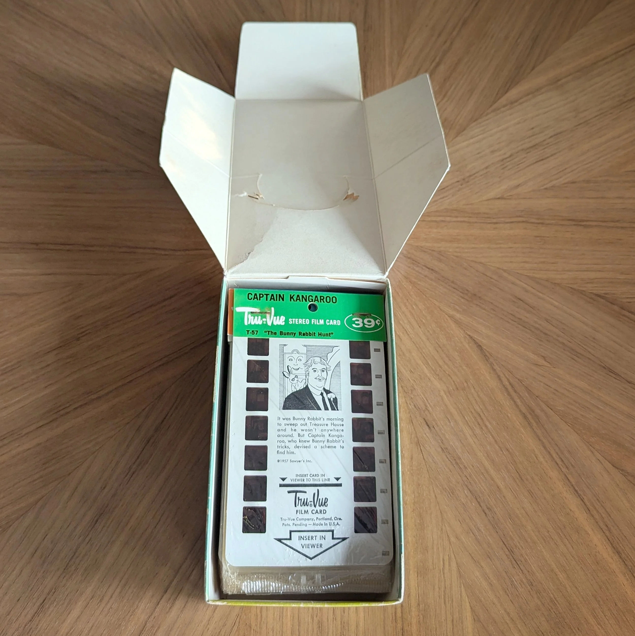 magic-eyes-box-fold.jpg