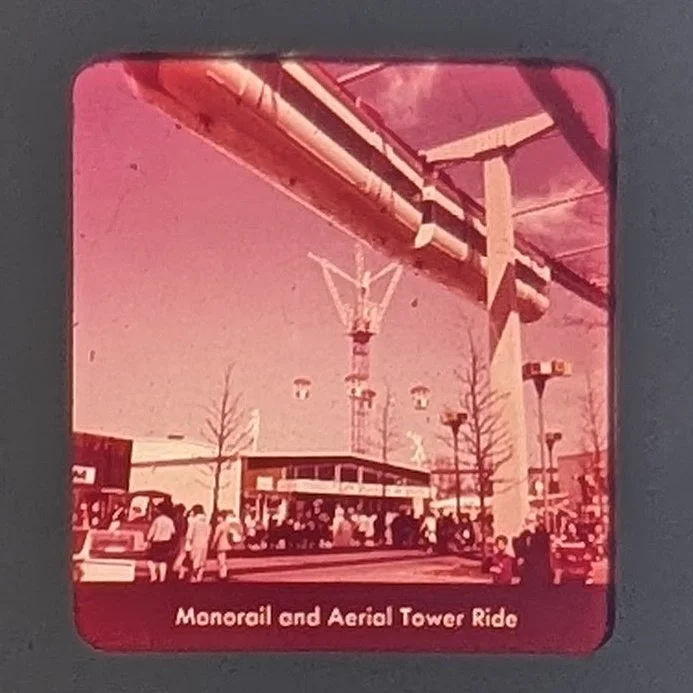 tru-vue-ny-worlds-fair-frame2.jpg