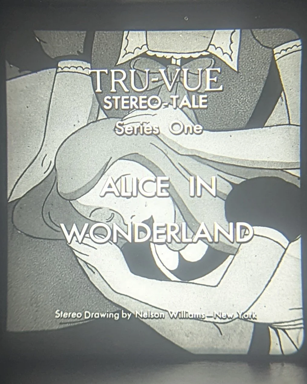 tru-vue-alice-wonderland-title-frame.jpg
