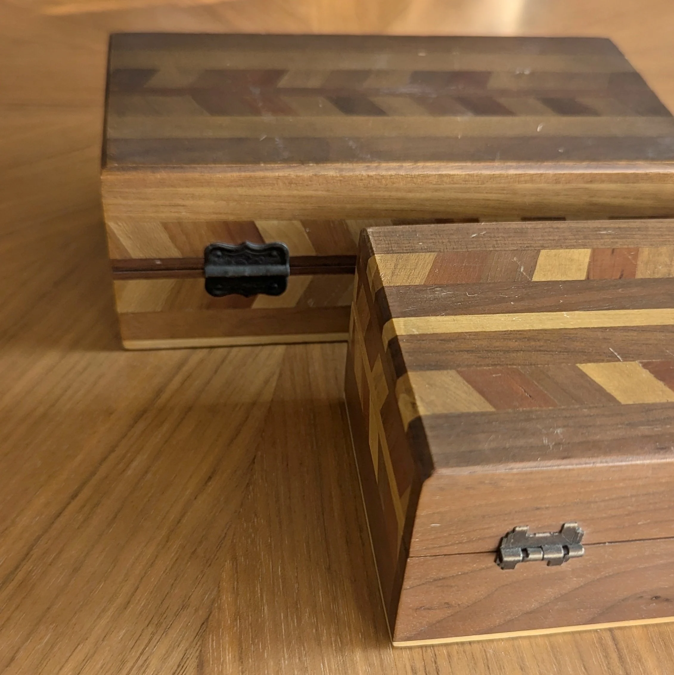Different hinge styles