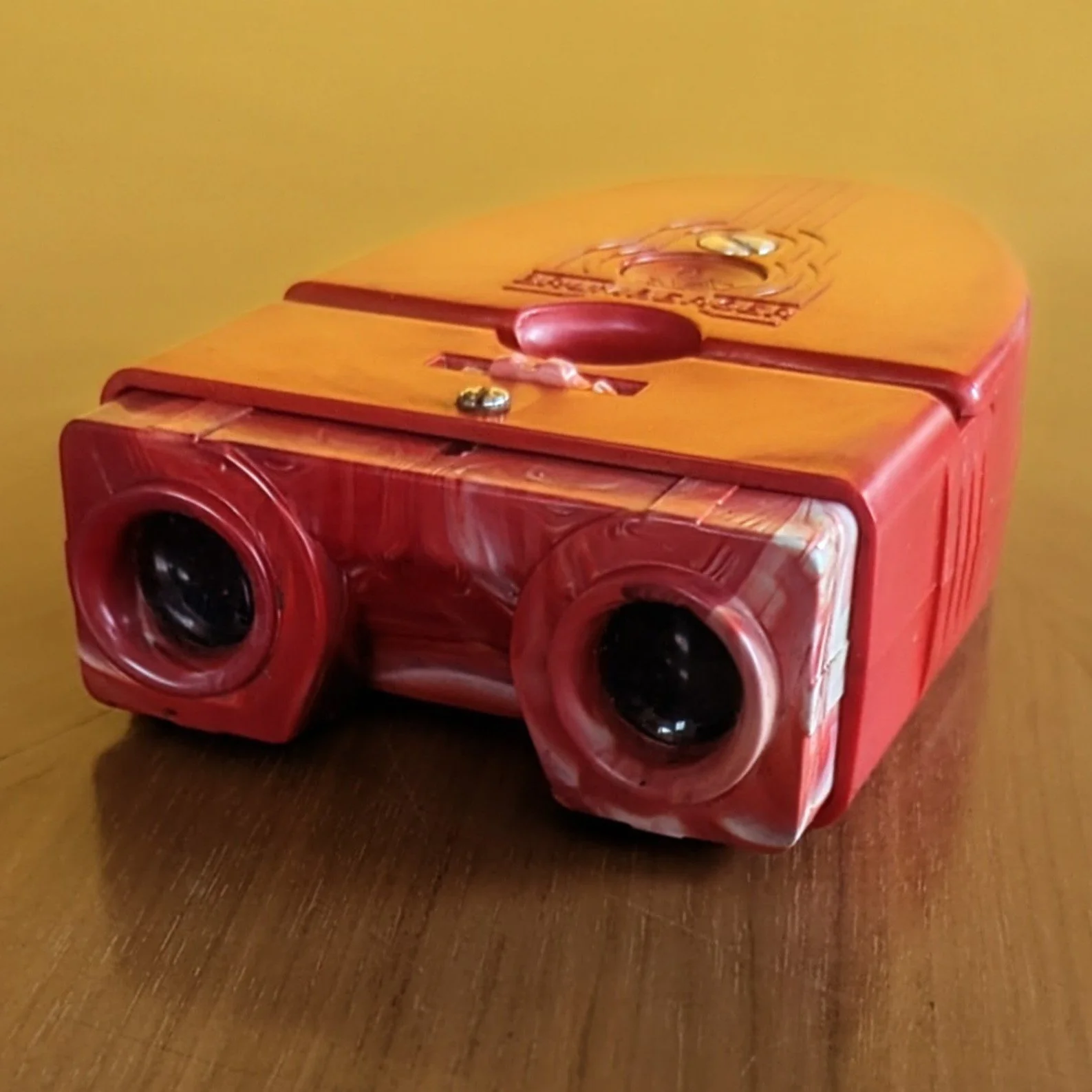 red-brumberger-stereo-viewer.jpg