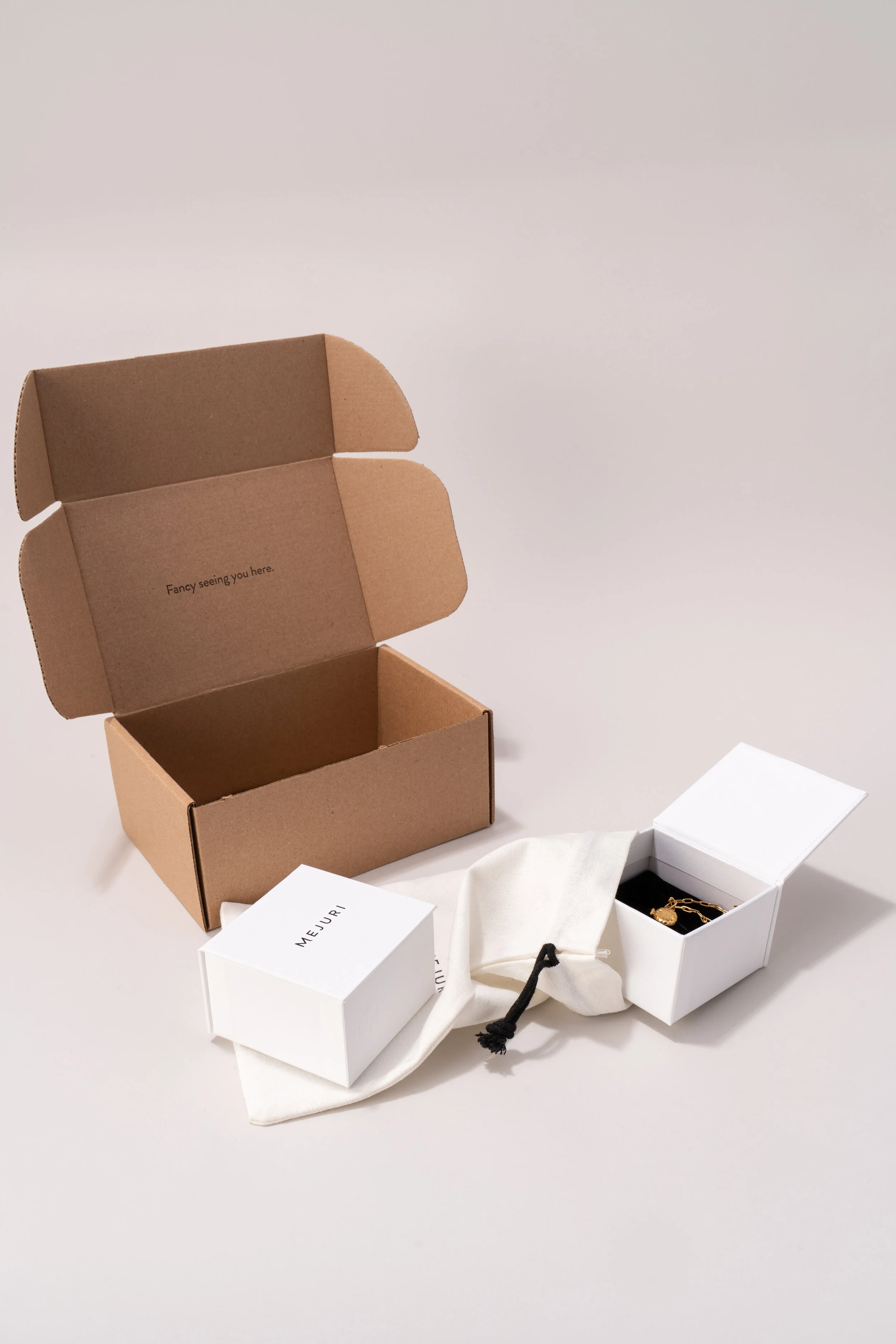 2020_Q1 ADS_Flatlay_Packaging-0046.jpg