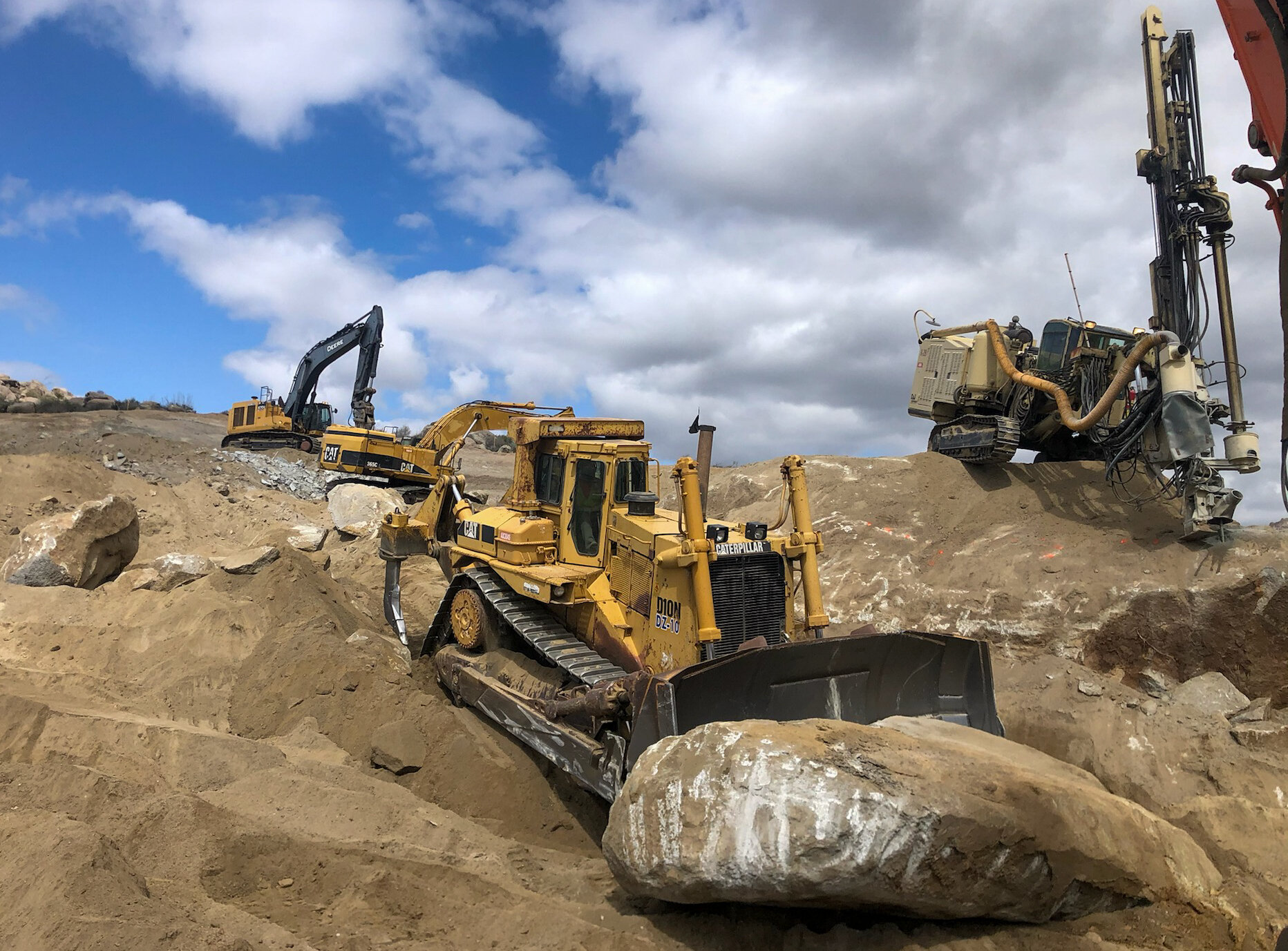 CSJ Equipment - D10.jpg