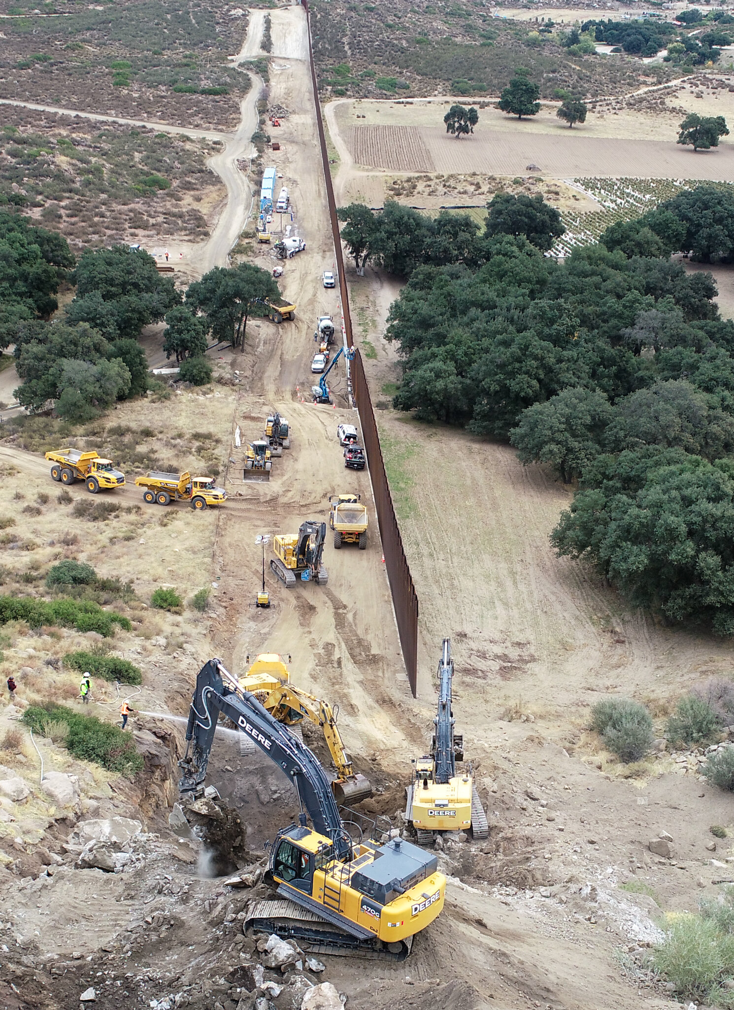 CSJ Equipment - Border wall.jpg
