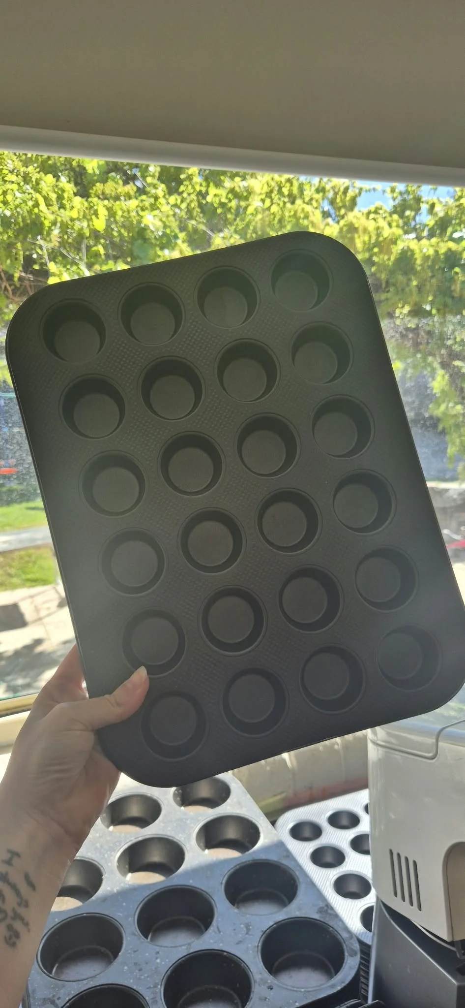 24 Hole Mini Cupcake Tray | Used