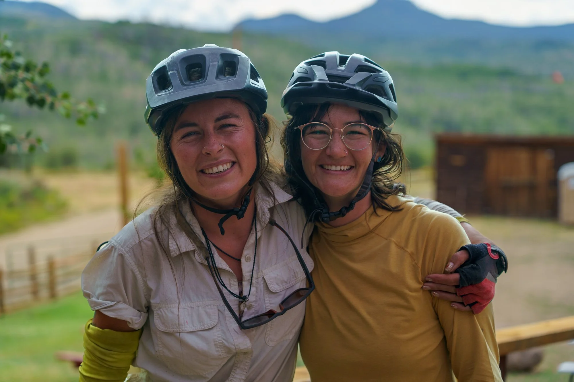 Cyclists on the GDMBR