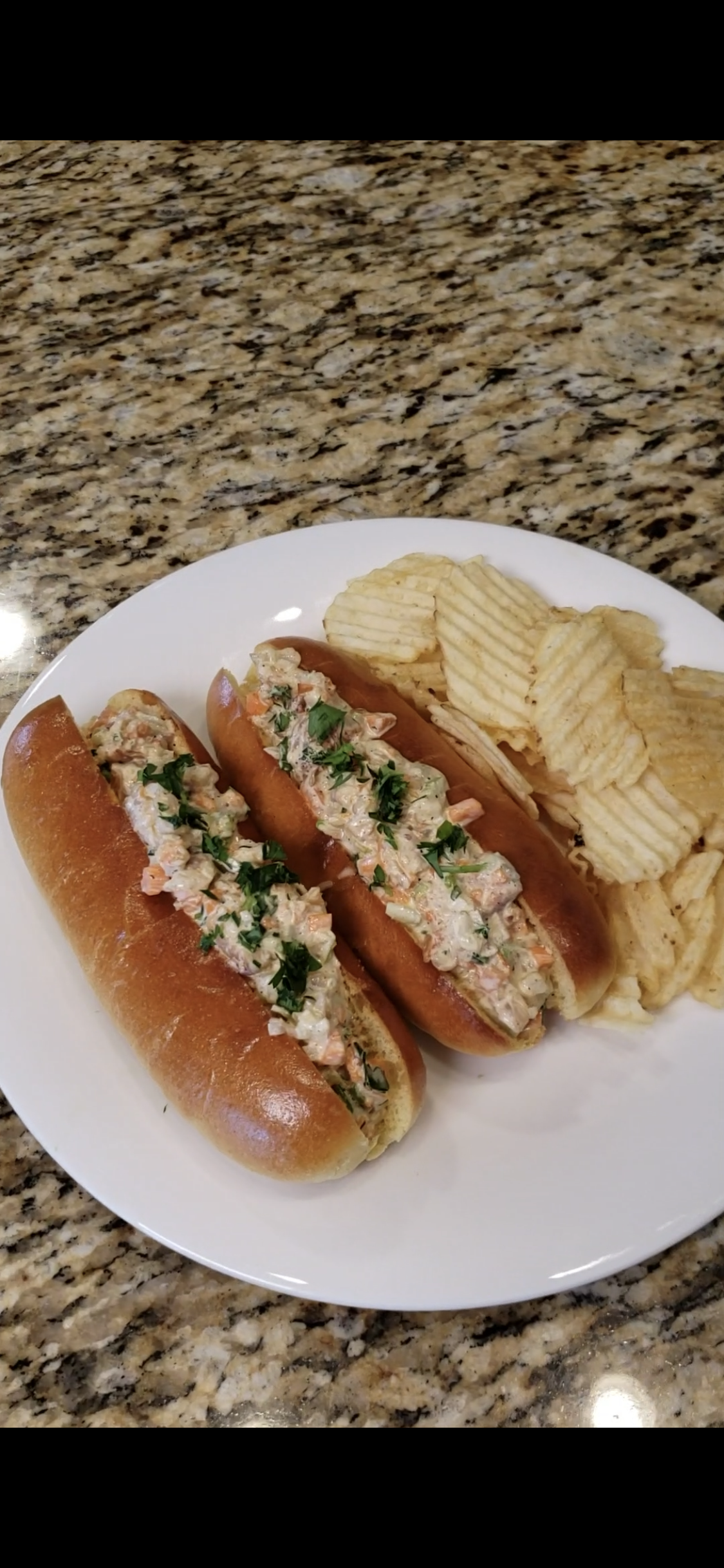 Shrimp roll 3 (1).PNG