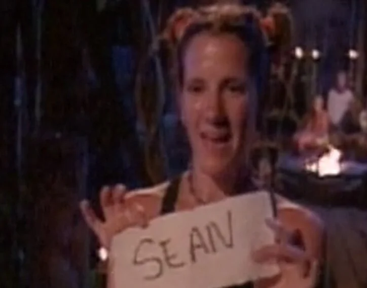 Kelly votes for Sean. All screenshots via Amazon Prime Video.