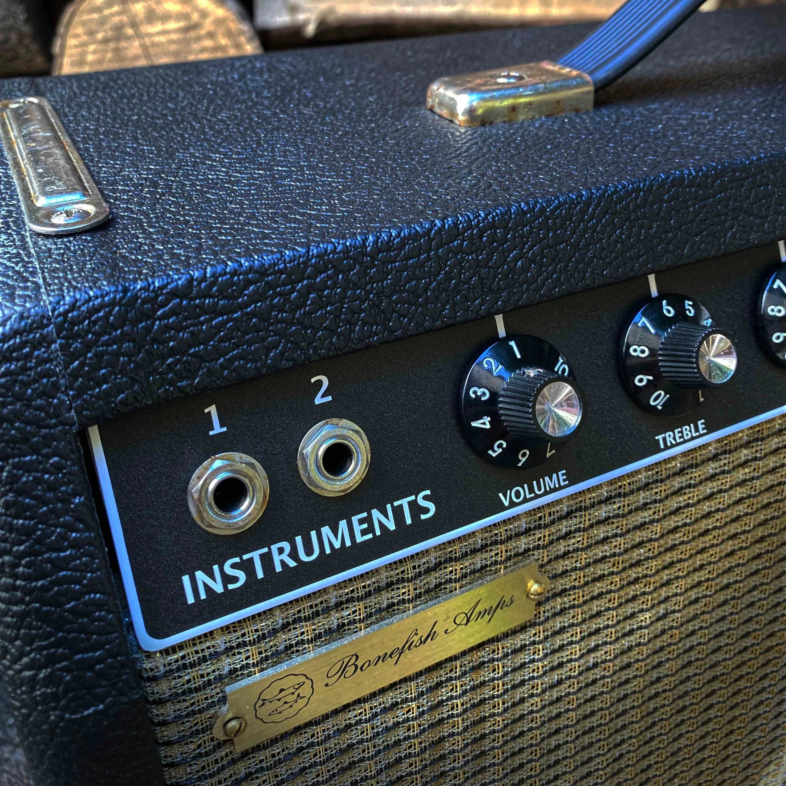 En quoi consiste l' "aging" du Lil Deluxe Custom 64 ?