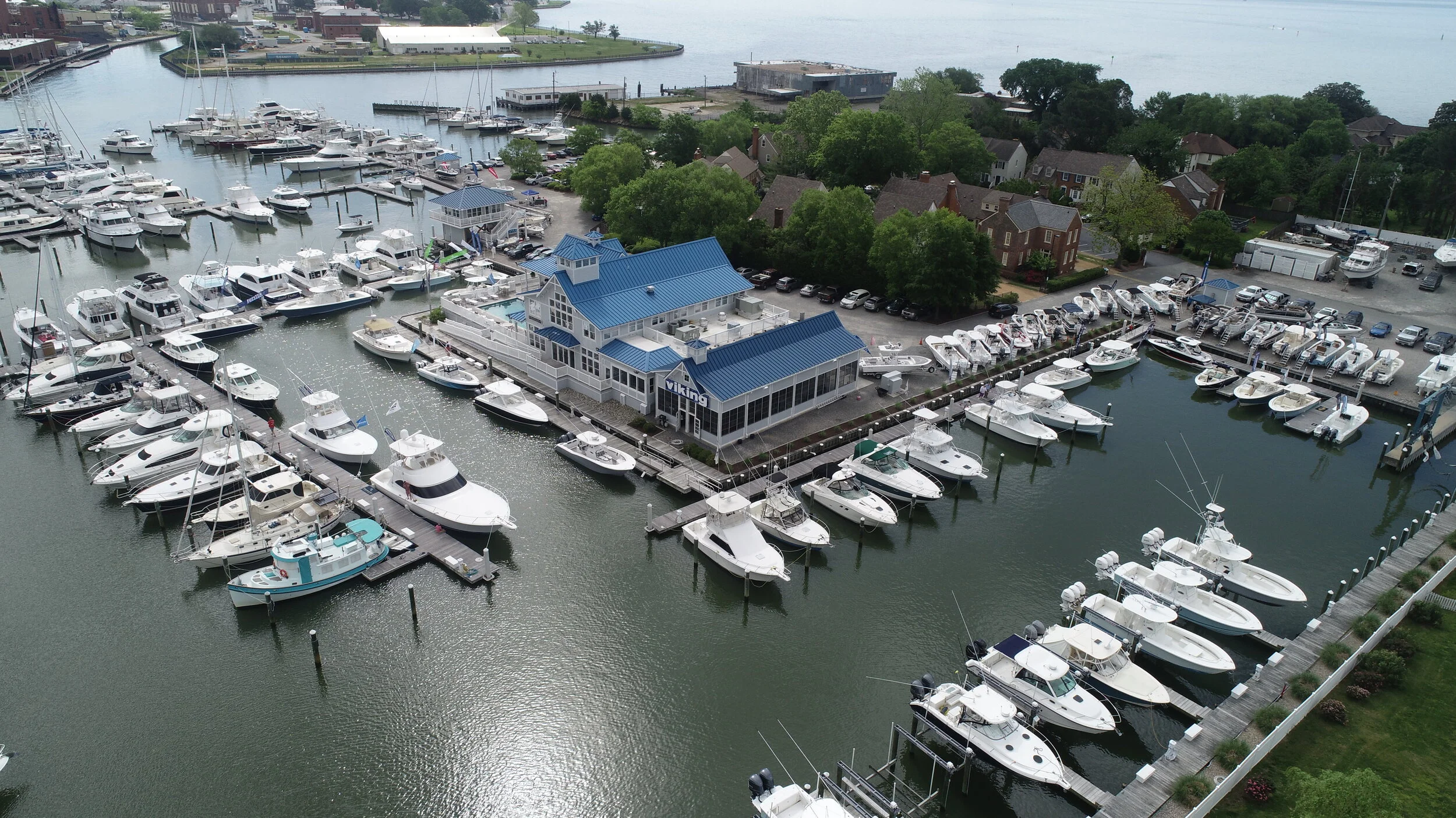 Boating in Hampton, Virginia — Downtown Hampton