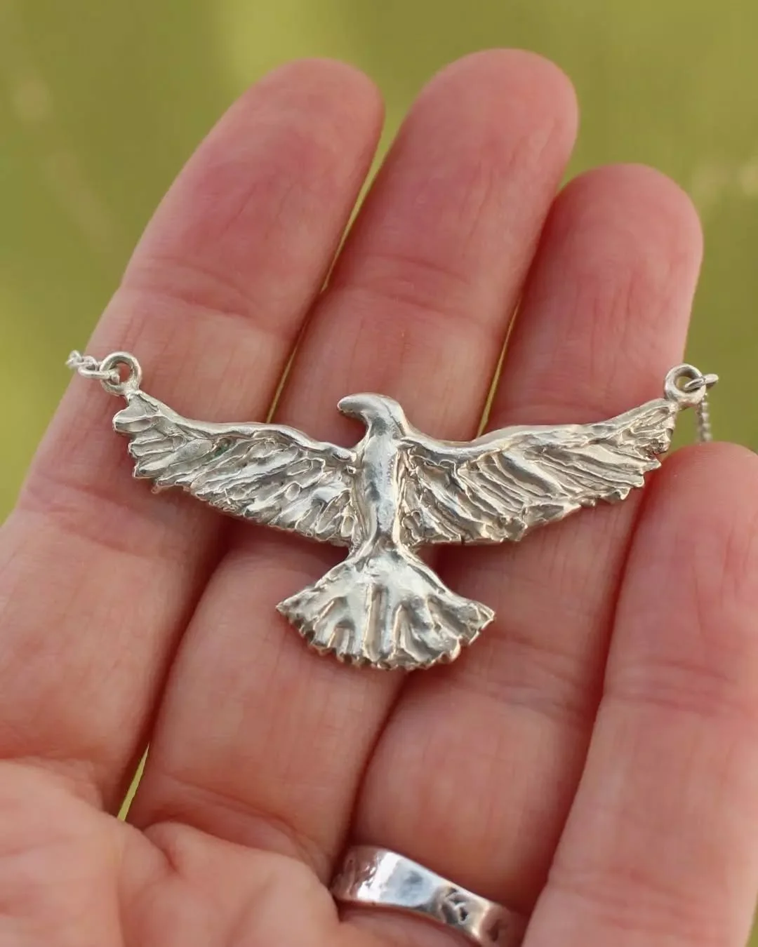 In honour of the beautiful buzzards whose calls I so often hear from the window of my studio, as I sit at my bench creating 🦅

There is something truly magical about watching them in flight, soaring majestically in the skies above. It feels like a b