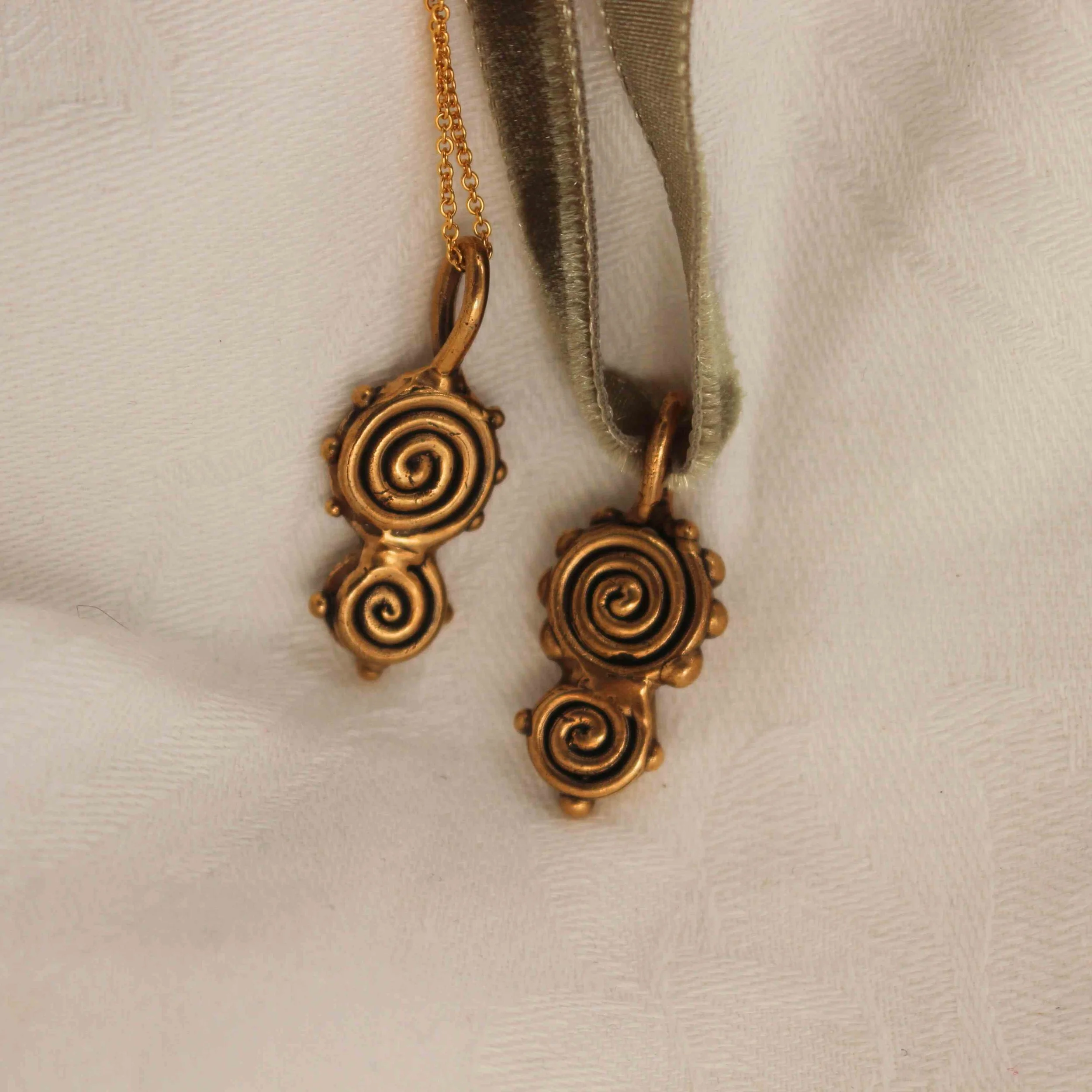 Double spiral bronze pendant 7 (1).jpg