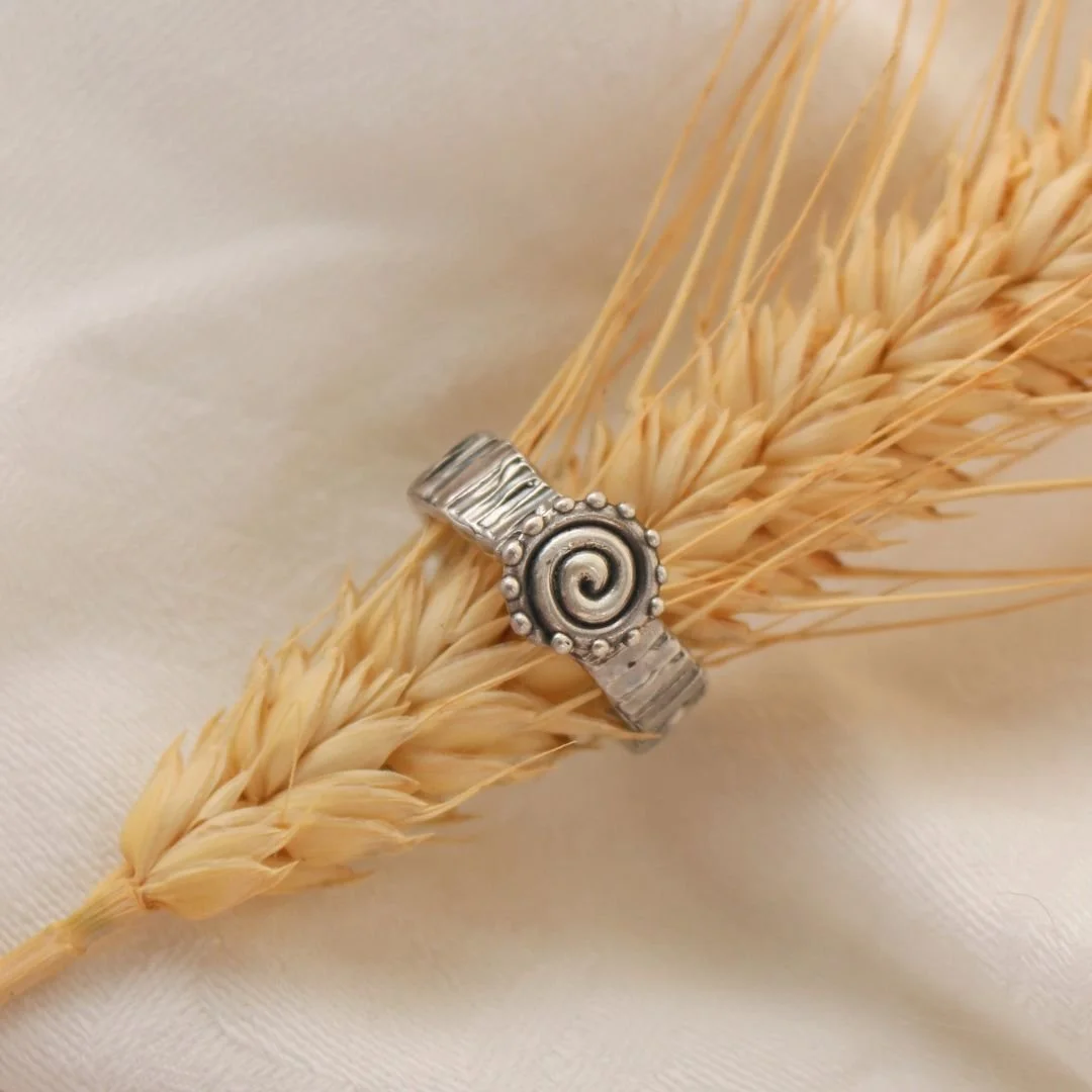 spiral ring silver 2.jpg