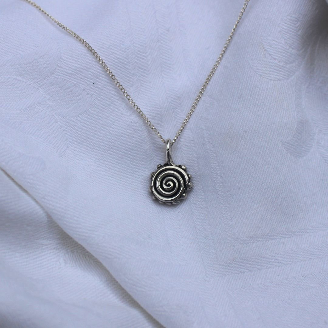Spiral charm silver 4.jpg