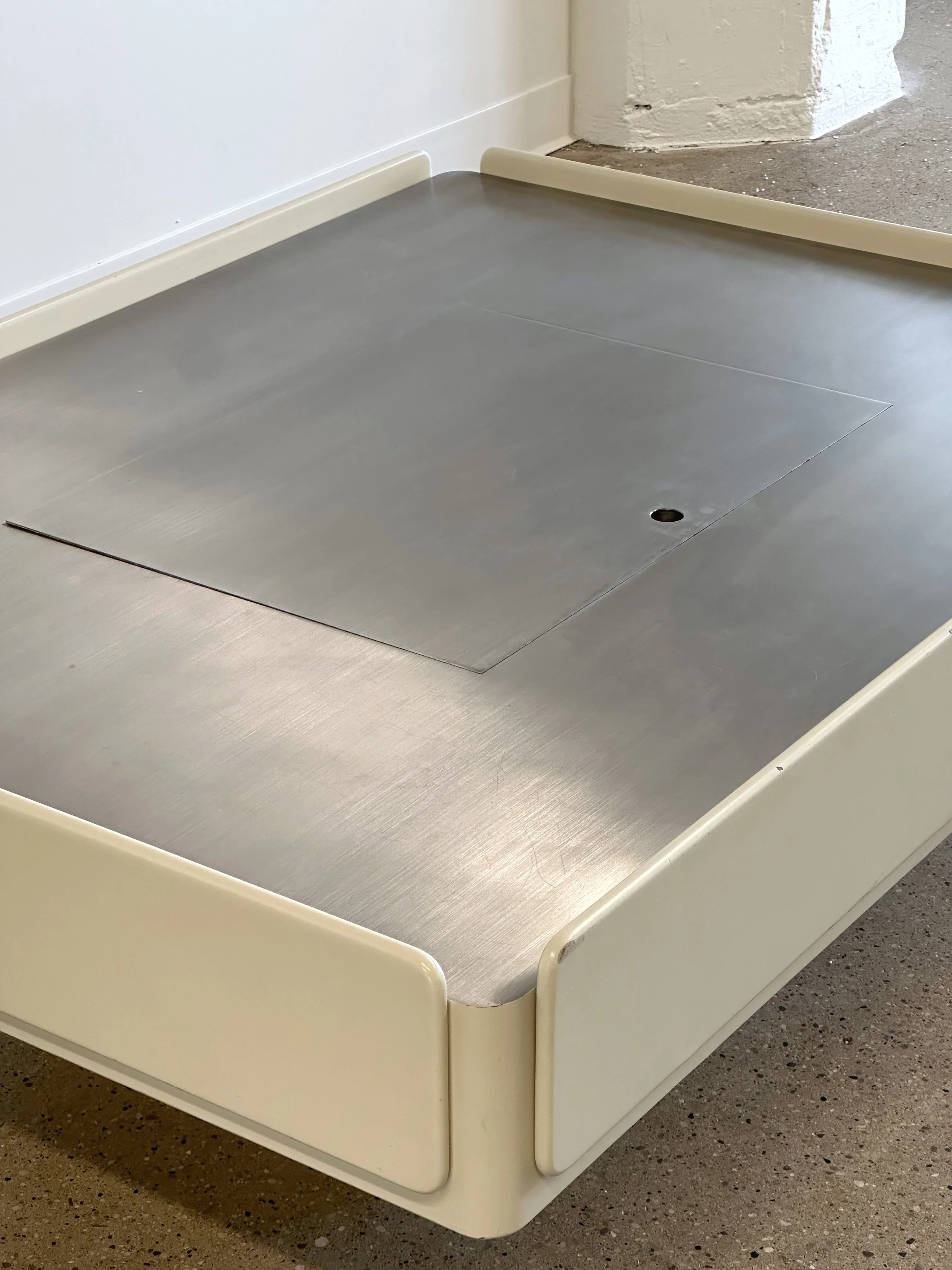 Caori Coffee Table-11.jpg