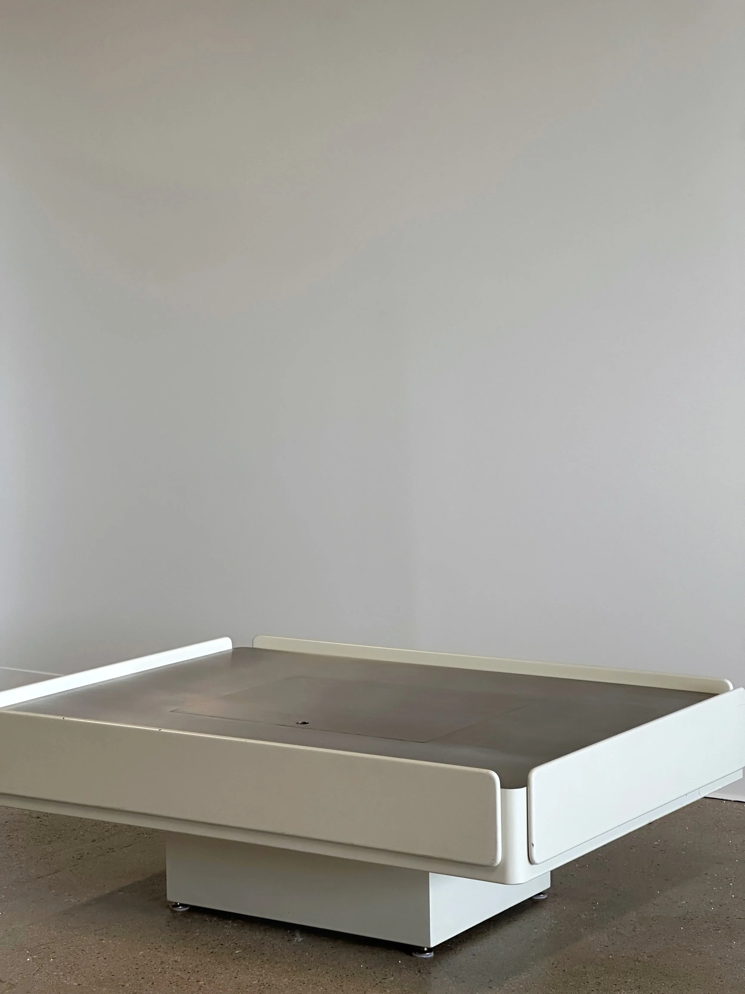 Caori Coffee Table-6.jpg
