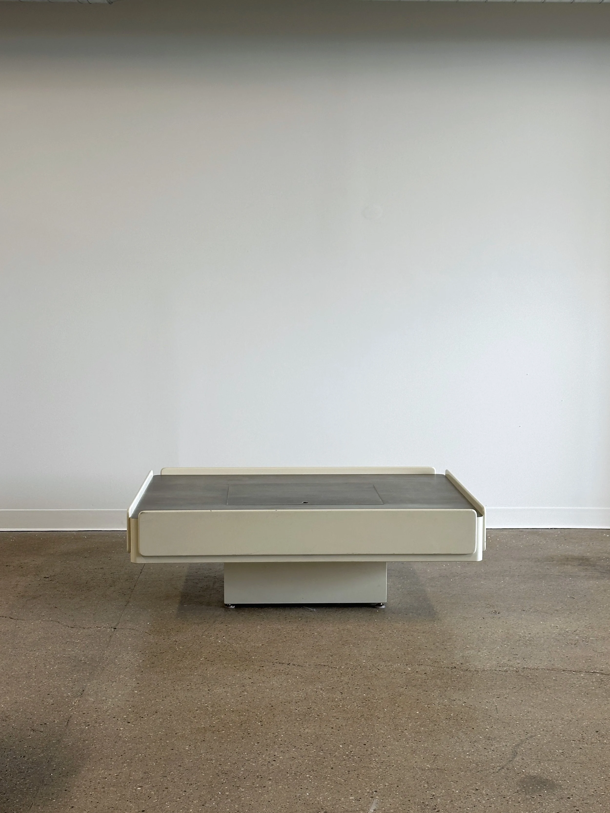 Caori Coffee Table-1.jpg