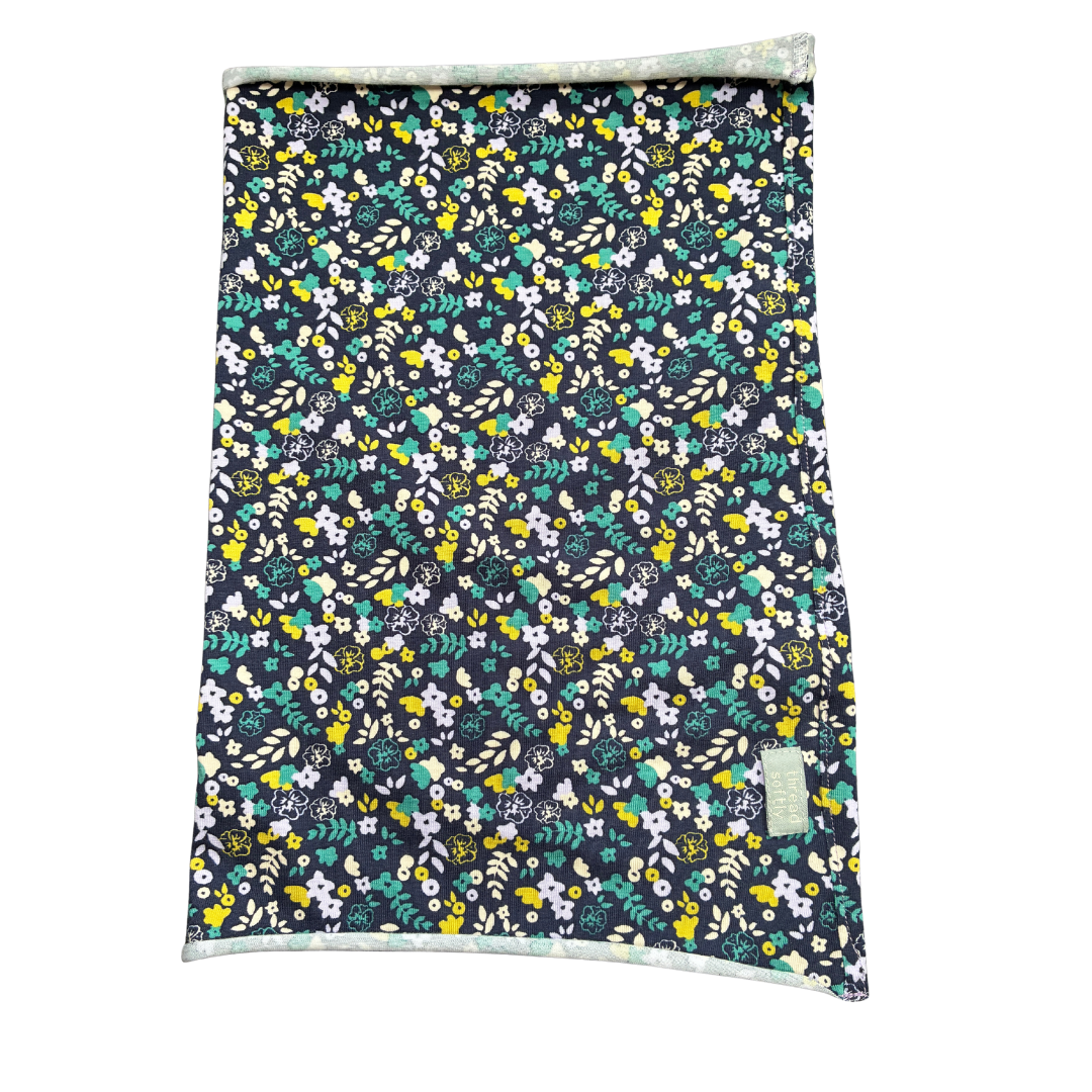 Navy small flower flatlay.png