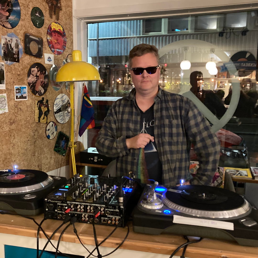 Advent DJ med DJ Jon-Are