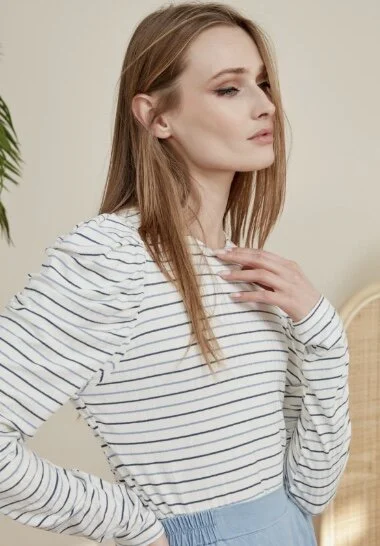 AB72B591-2D84-476B-8C9F-DFDB29BC6D37