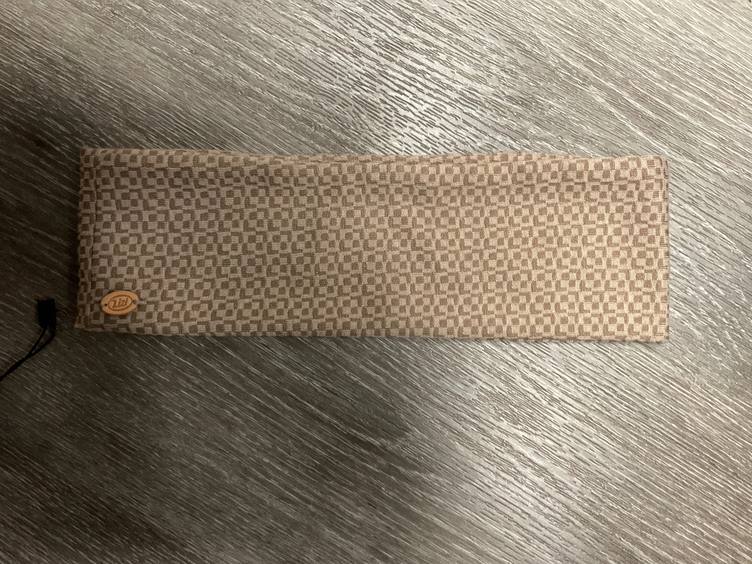 29E307EE-CB65-45F2-9579-31508ACB62B7