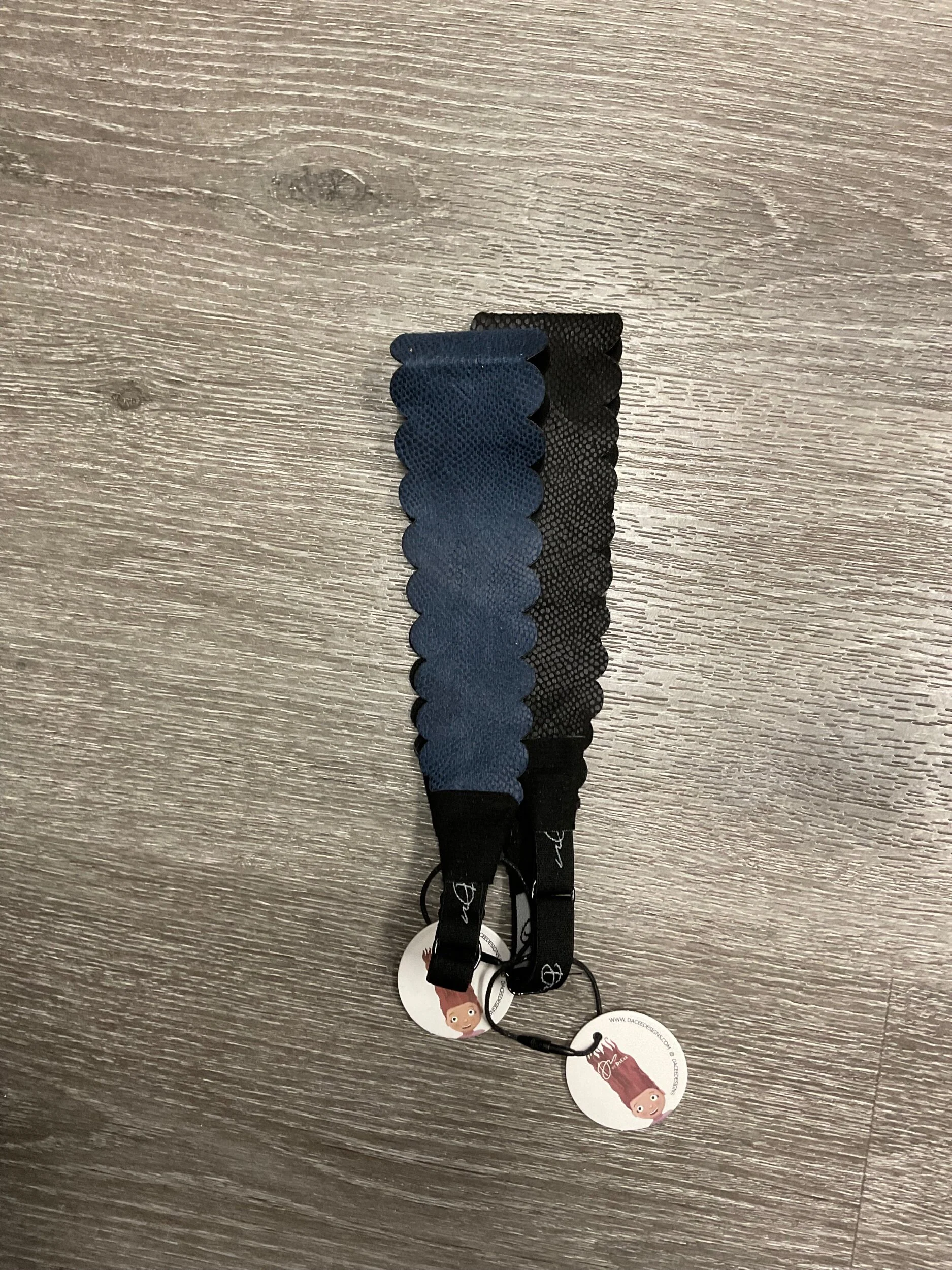 DFC7BA9D-EC4C-43BF-910F-53A3F24197CC