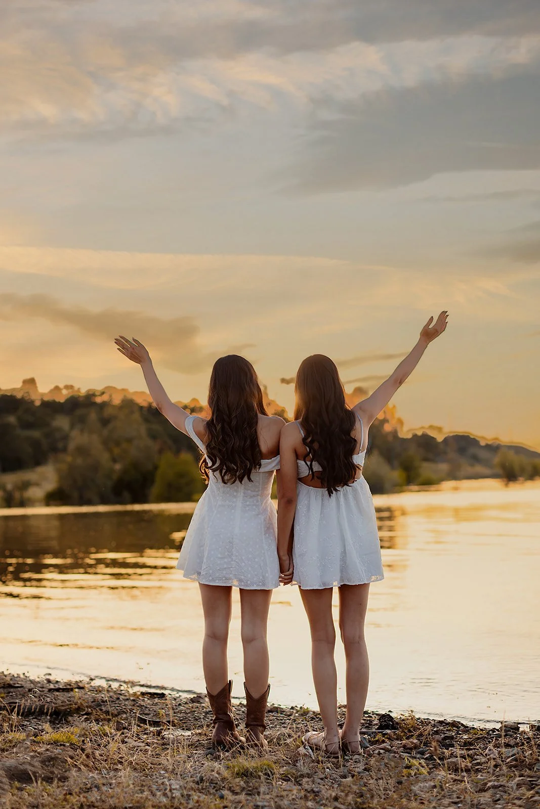 Brooke &amp; Ava | Twin Senior Session at Folsom Lake