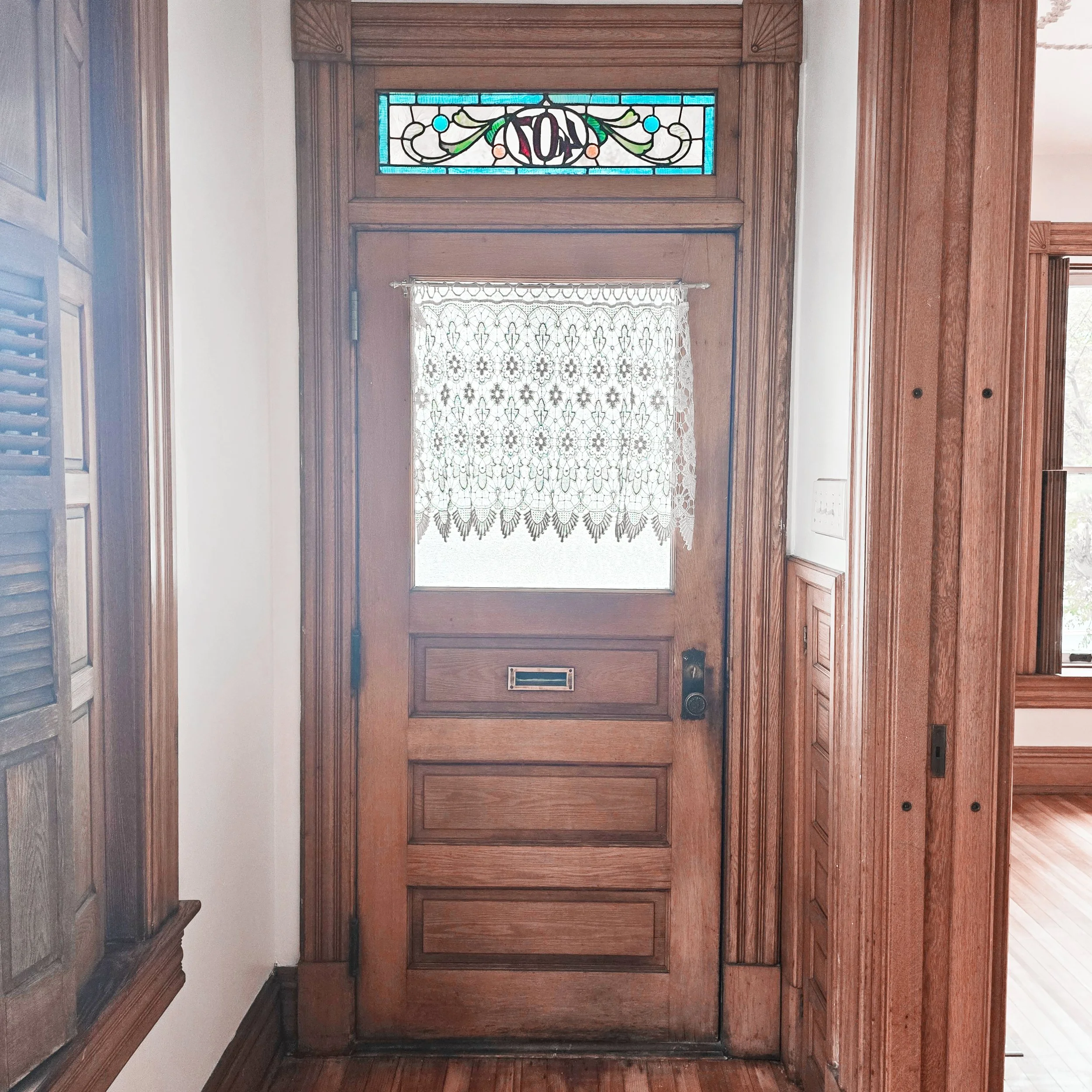 Welcoming entryway professionally staged to create a warm first impression for buyers.