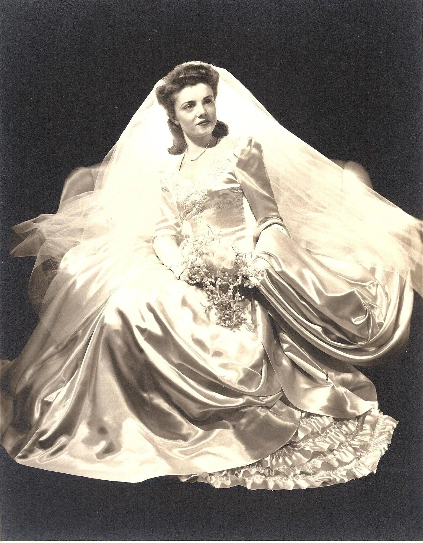 ellenformalpic.jpg