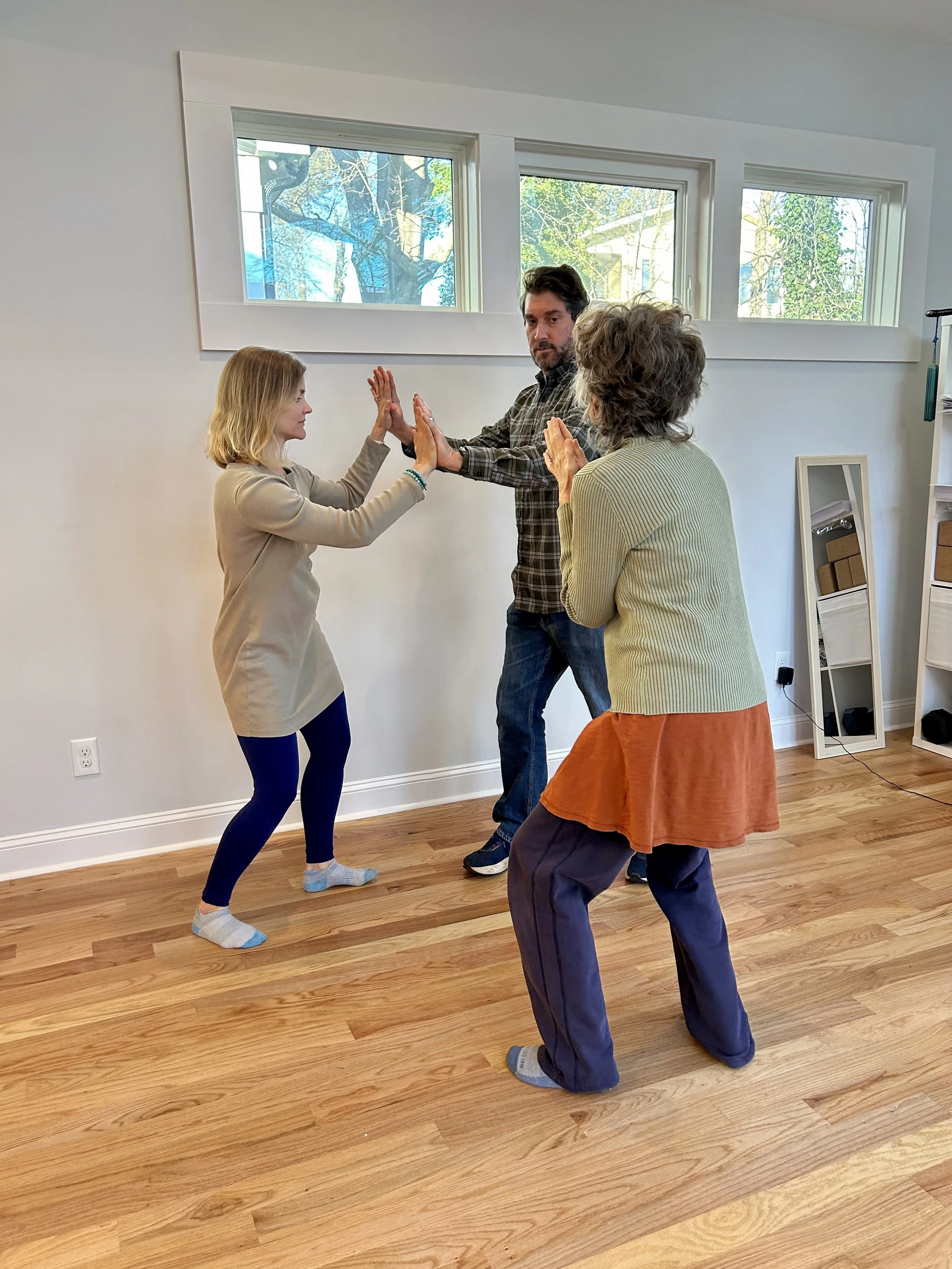 Re-Patterning the Lover Dance: Chi for Two Awareness of Our Polyvagal Anatomy, “Biting/Snapping,” and Language